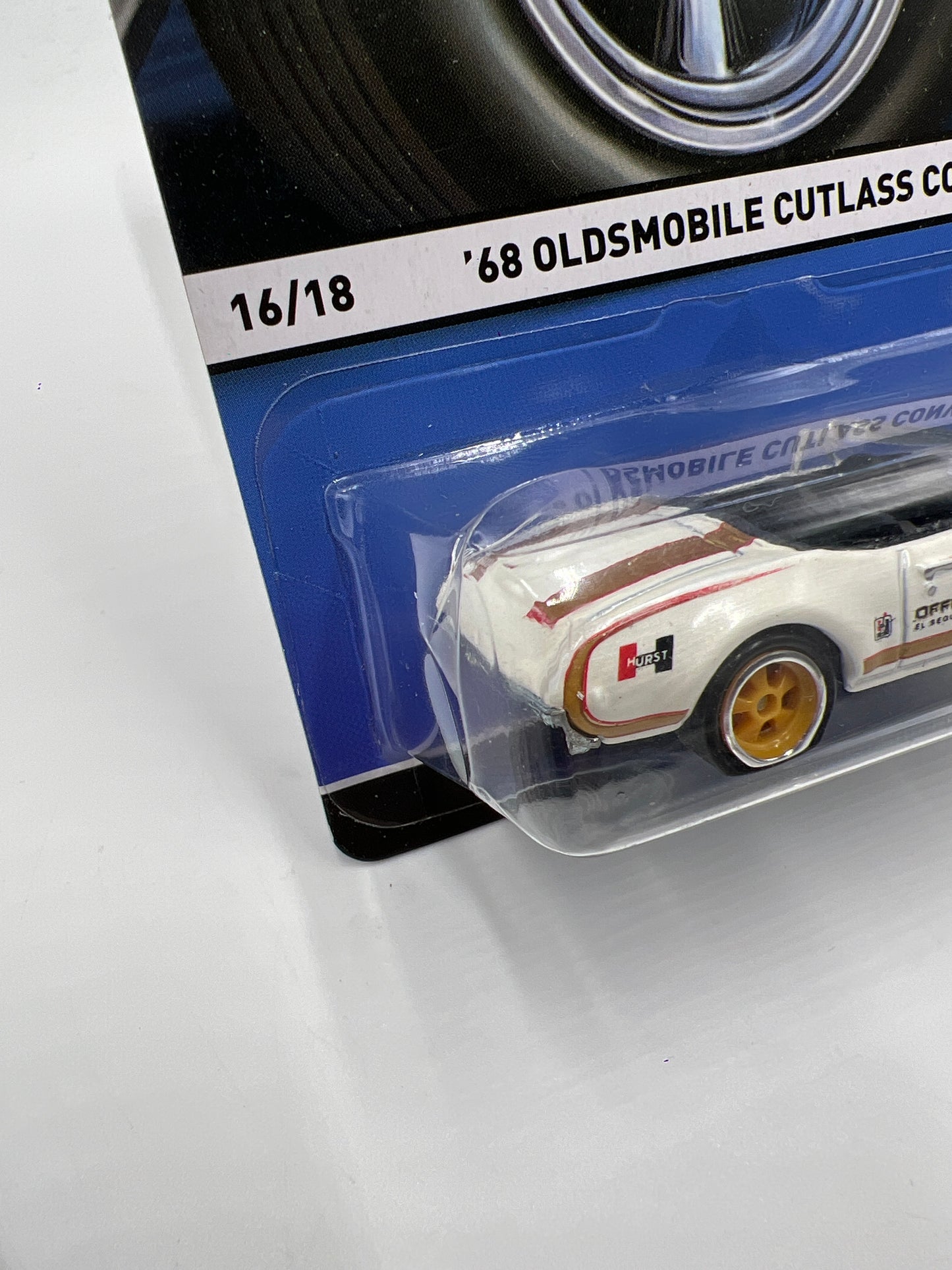 Hot Wheels Premium Heritage Real Riders #16 68 Oldsmobile Cutlass Convertible Hurst White Blister Not Perfect