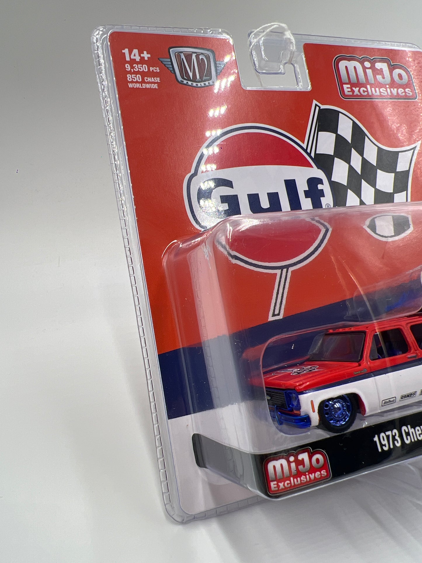 2025 M2 Machines Mijo Exclusives Gulf CHASE 1973 Chevrolet Cheyenne Super 30