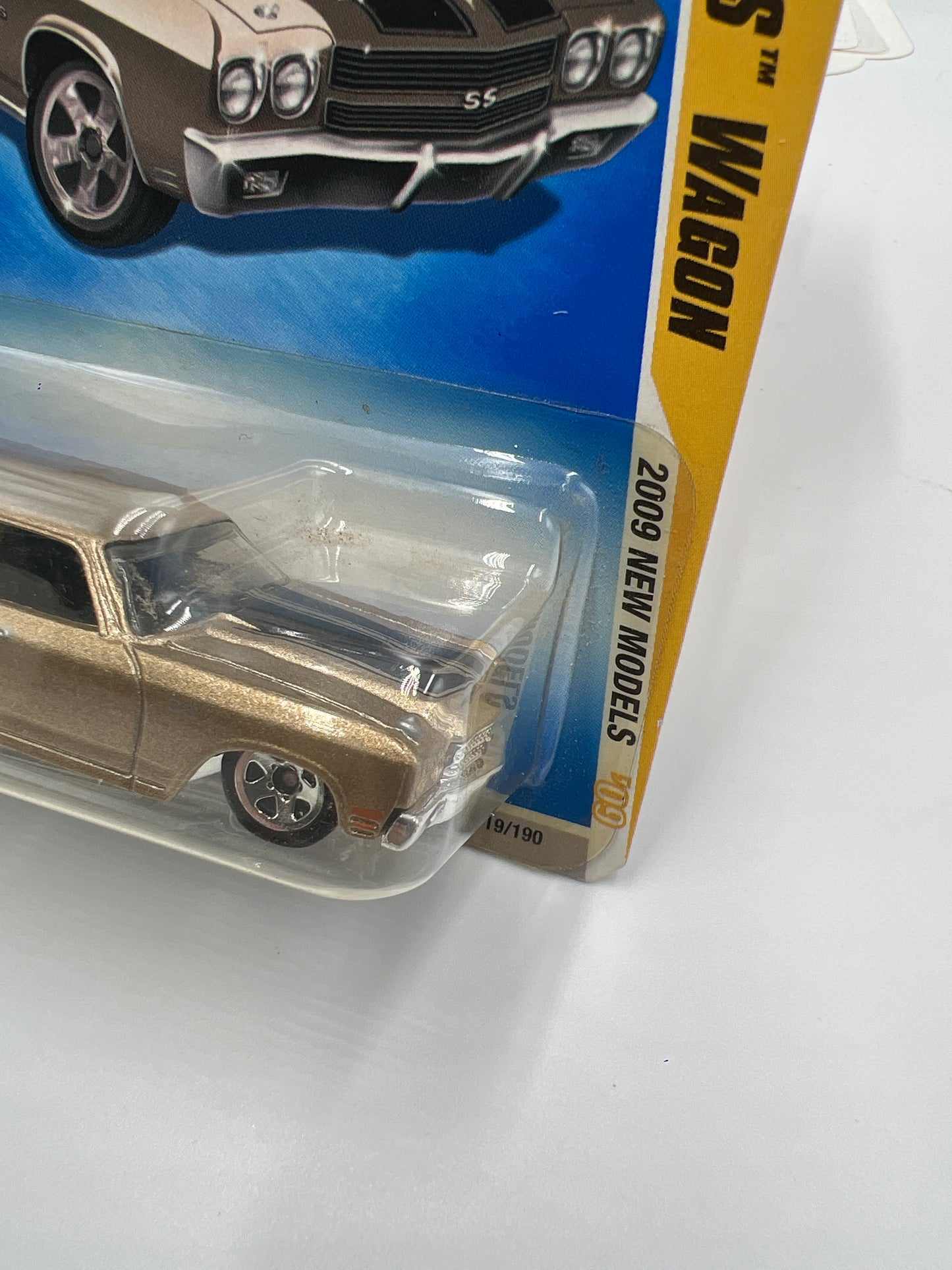 2009 Hot Wheels New Models #19 70 Chevelle SS Wagon Gold 10i