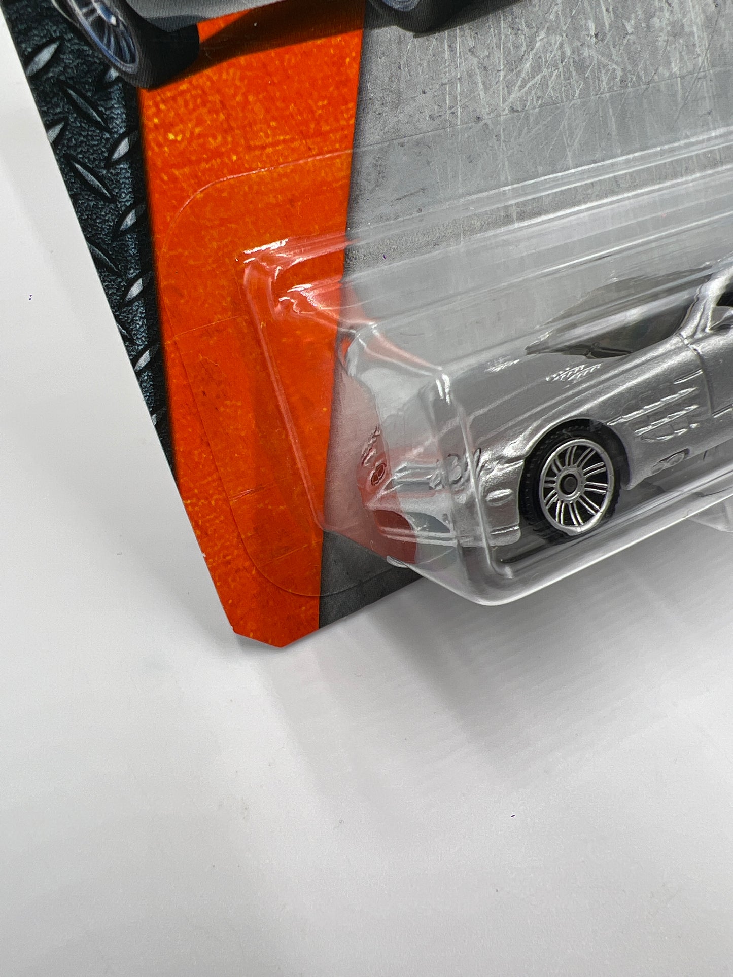 Matchbox Adventure City #29 Mercedes-Benz SLR McLaren Silver 210B