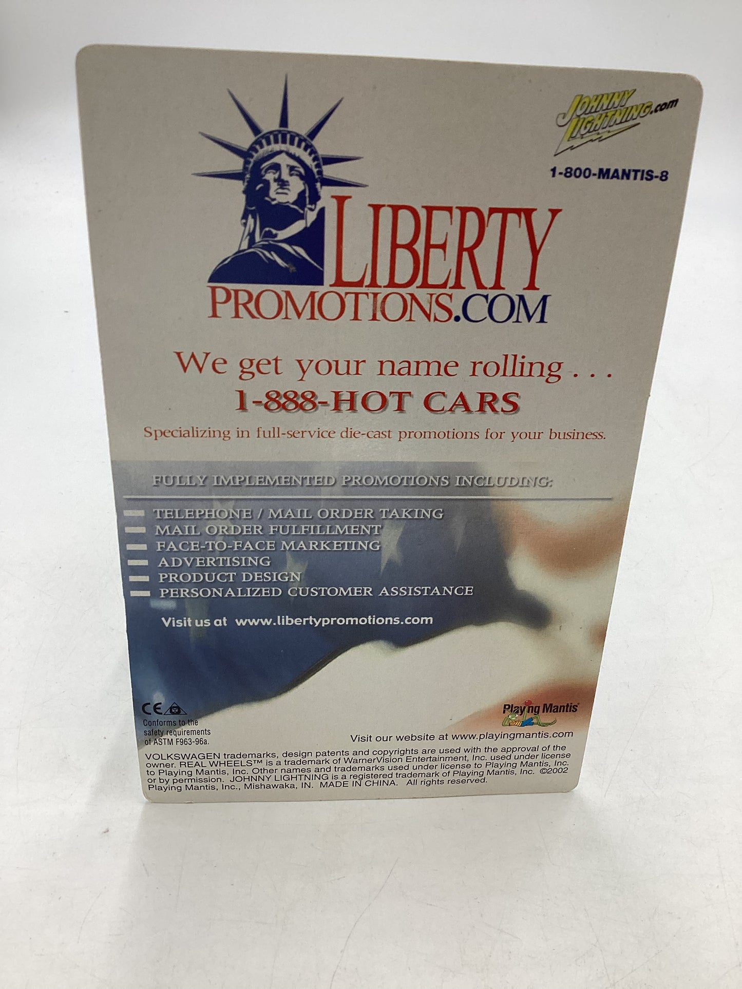 Johnny Lightning Liberty Promotion Edition No. 1 66 Volkswagen 23 Window Samba Bus with protector