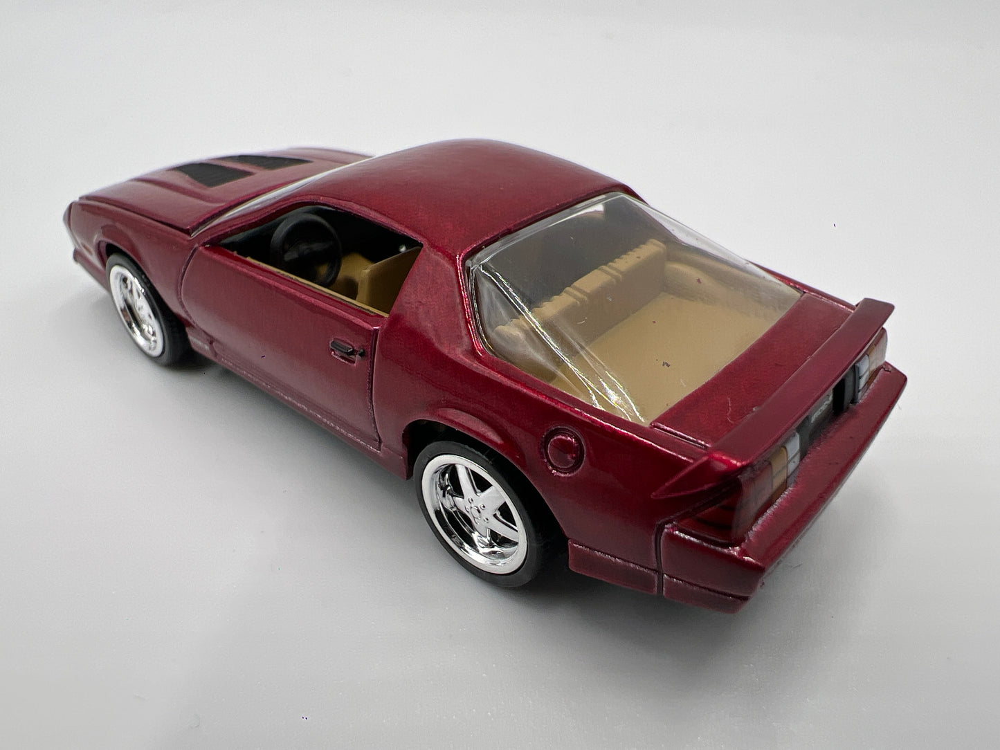 Auto World 1/64 Target Exclusive 1989 Chevy Camaro IROC-Z Red Loose