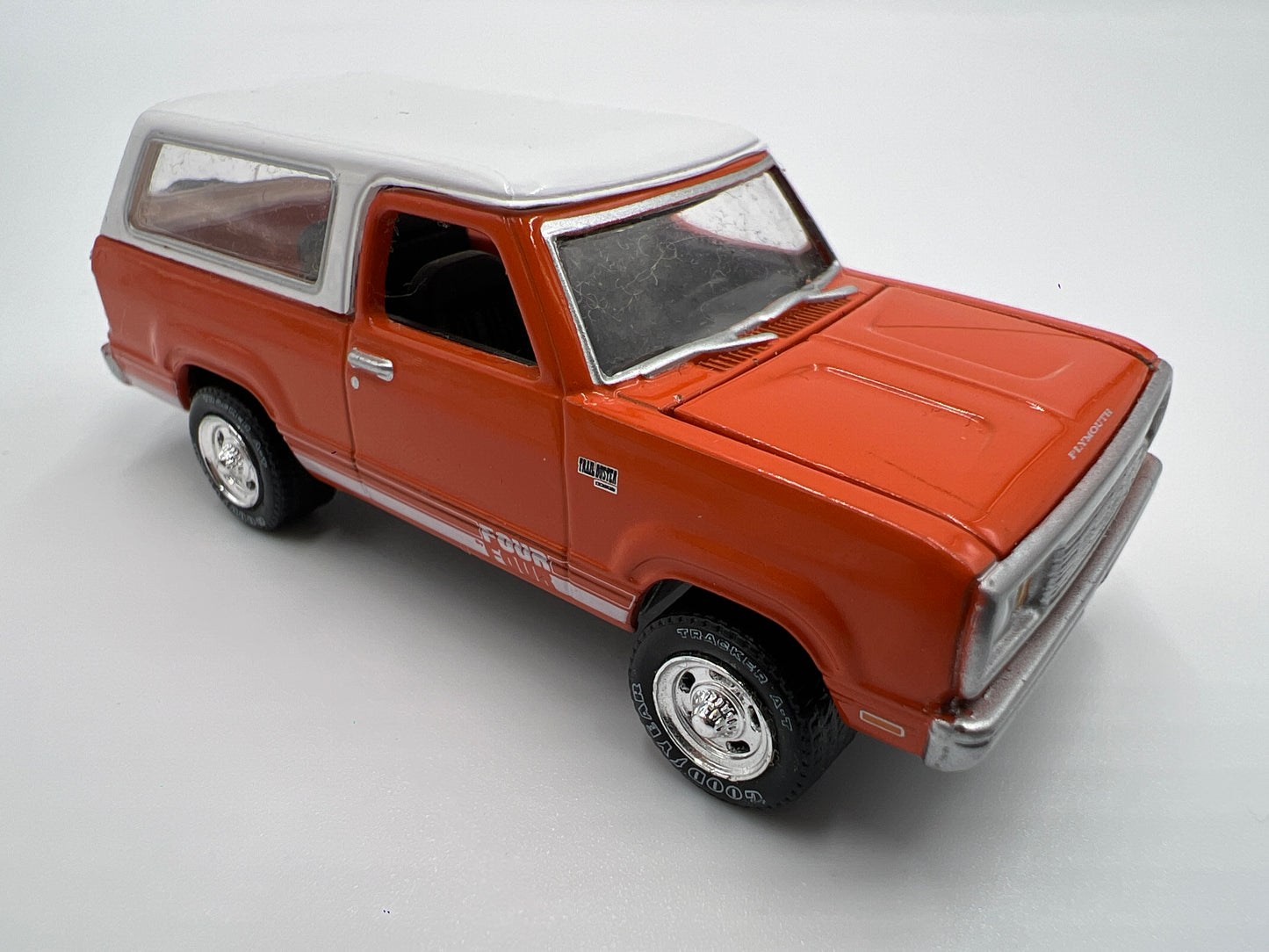 Greenlight Route 66 U.S.A Collector Pack Plymouth Trail Duster Orange Loose