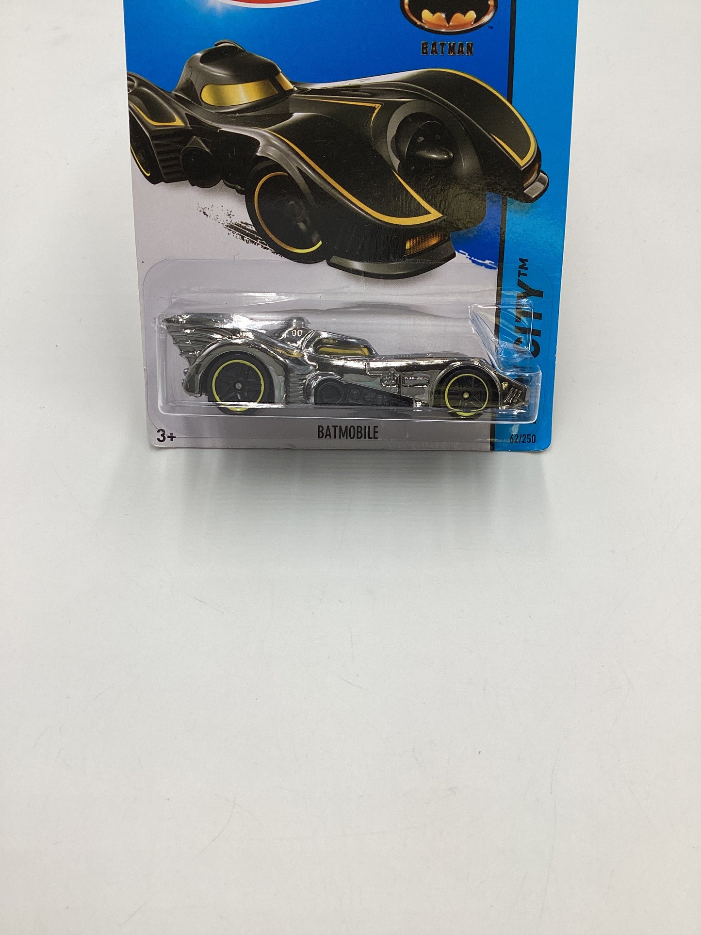 2015 Hot wheels HW City #62 Batmobile 121F