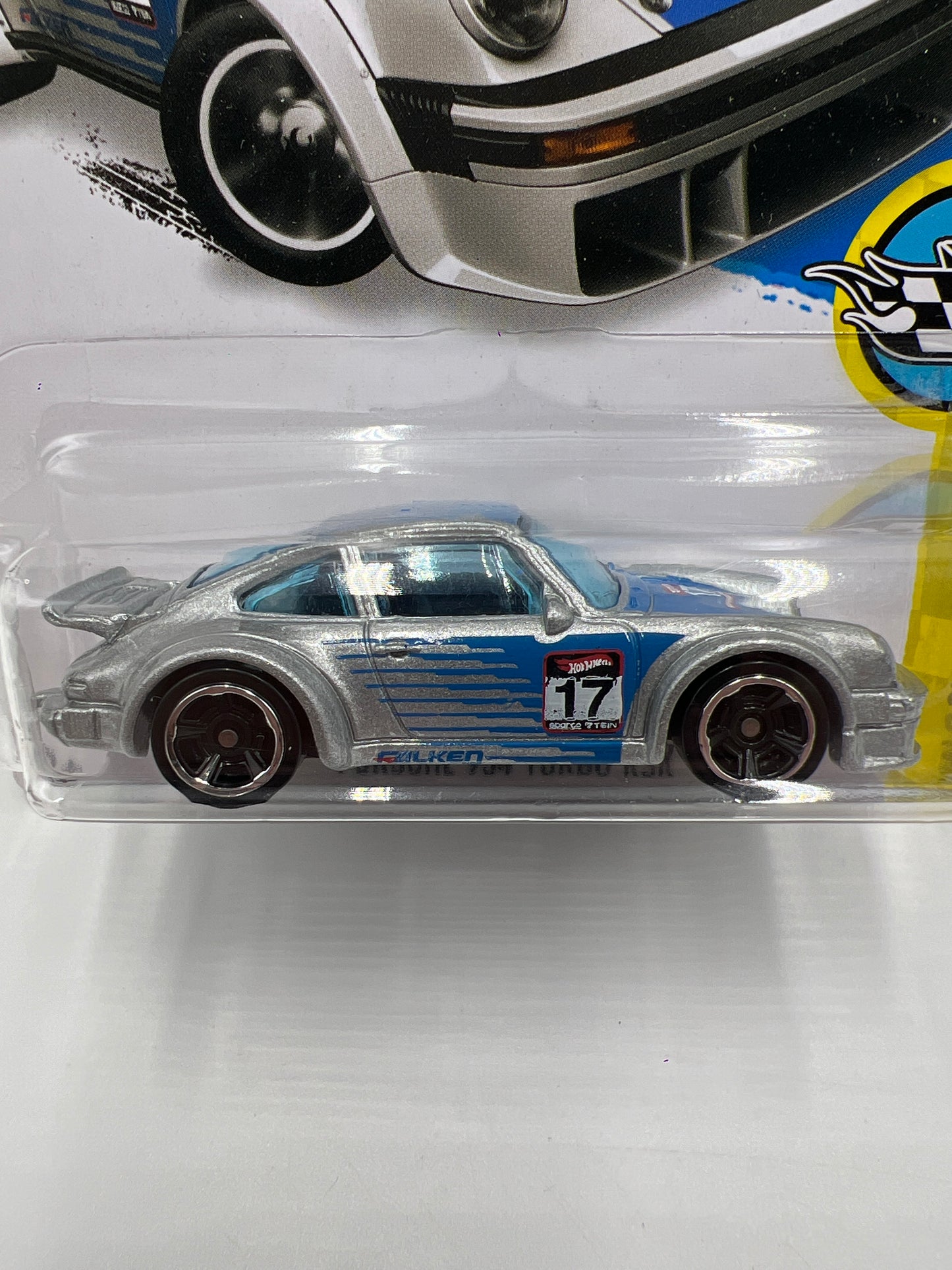 2016 Hot Wheels Speed Graphics #181 Porsche 934 Turbo RSR Silver Falken 100C