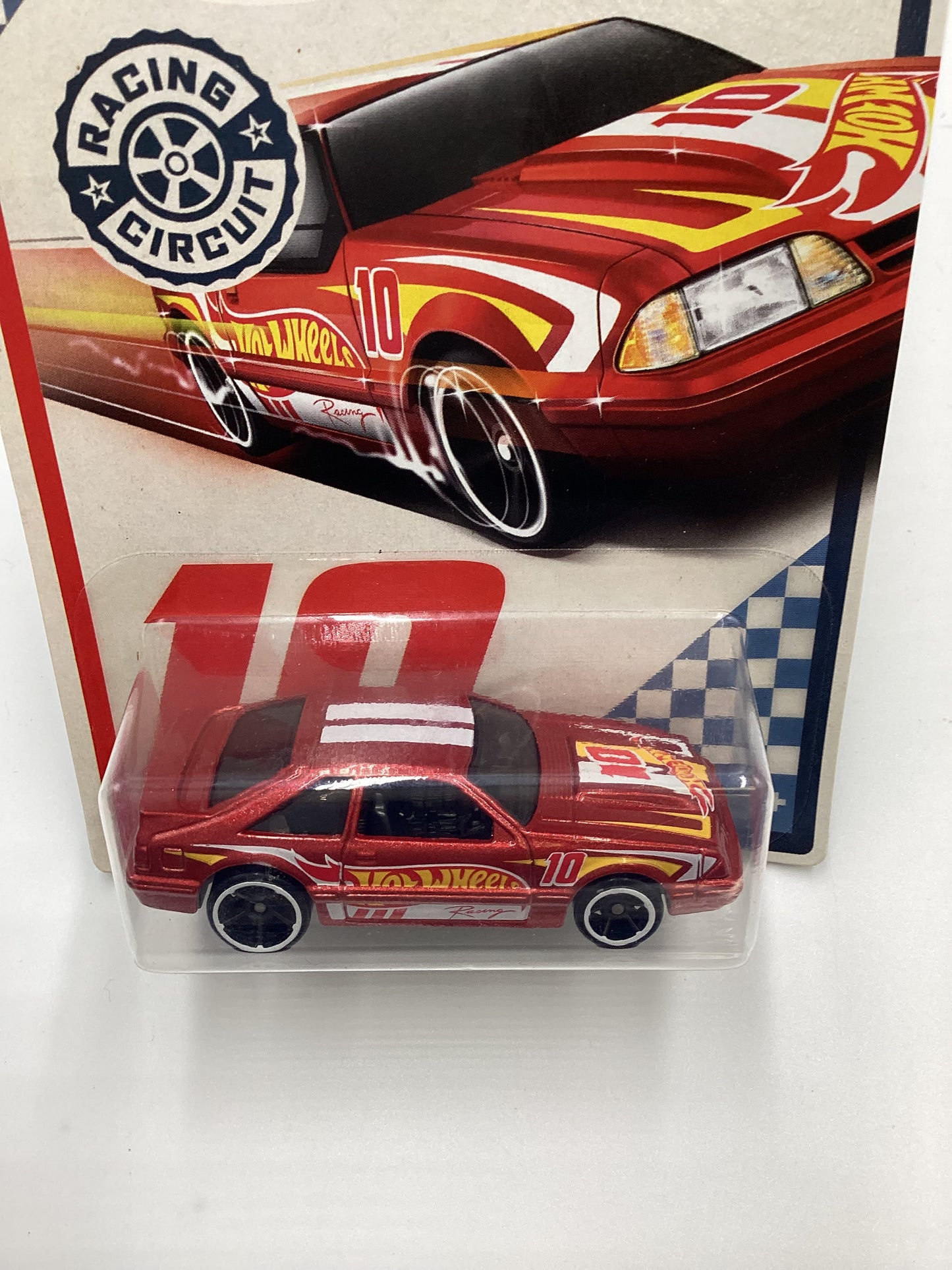 2017 Hot Wheels Racing Circuit #10 92 Ford Mustang 153D