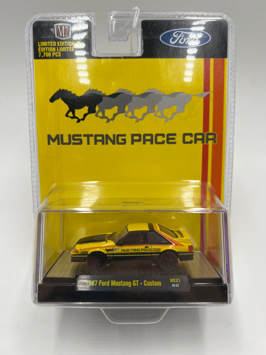 M2 Machines Hobby Exclusive Pace Car 1987 Ford Mustang GT Custom Yellow HS31 194H
