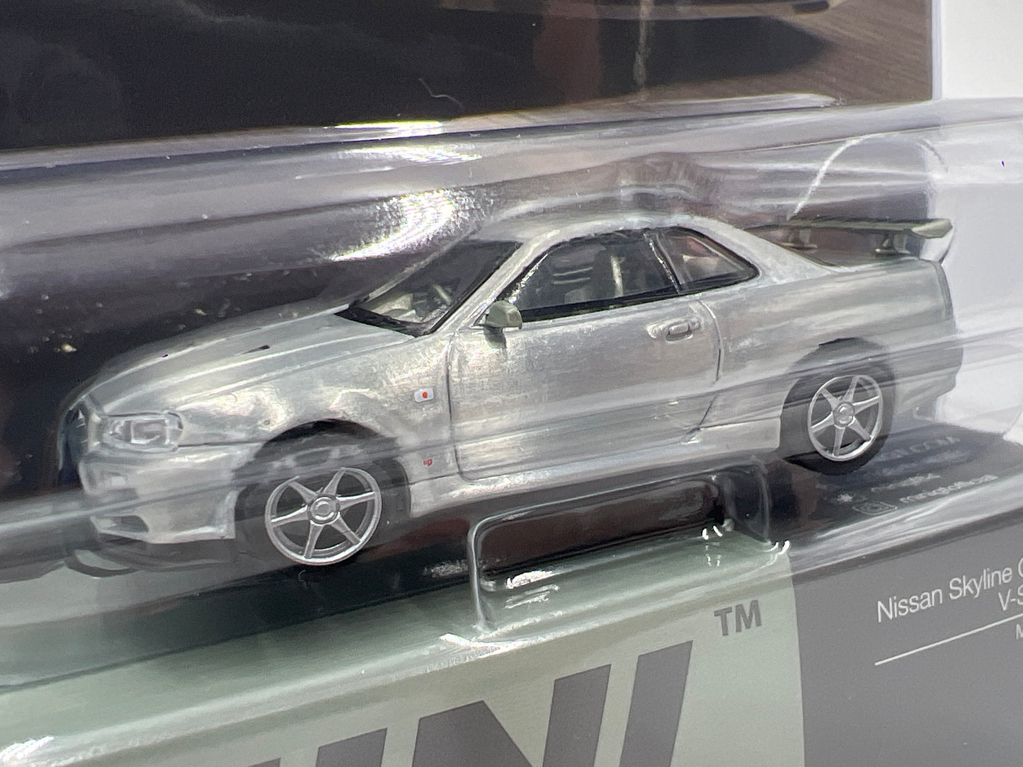 Mini GT #1003 CHASE Nissan Skyline GT-R R34 V-Spec II Nur Millenium Jade