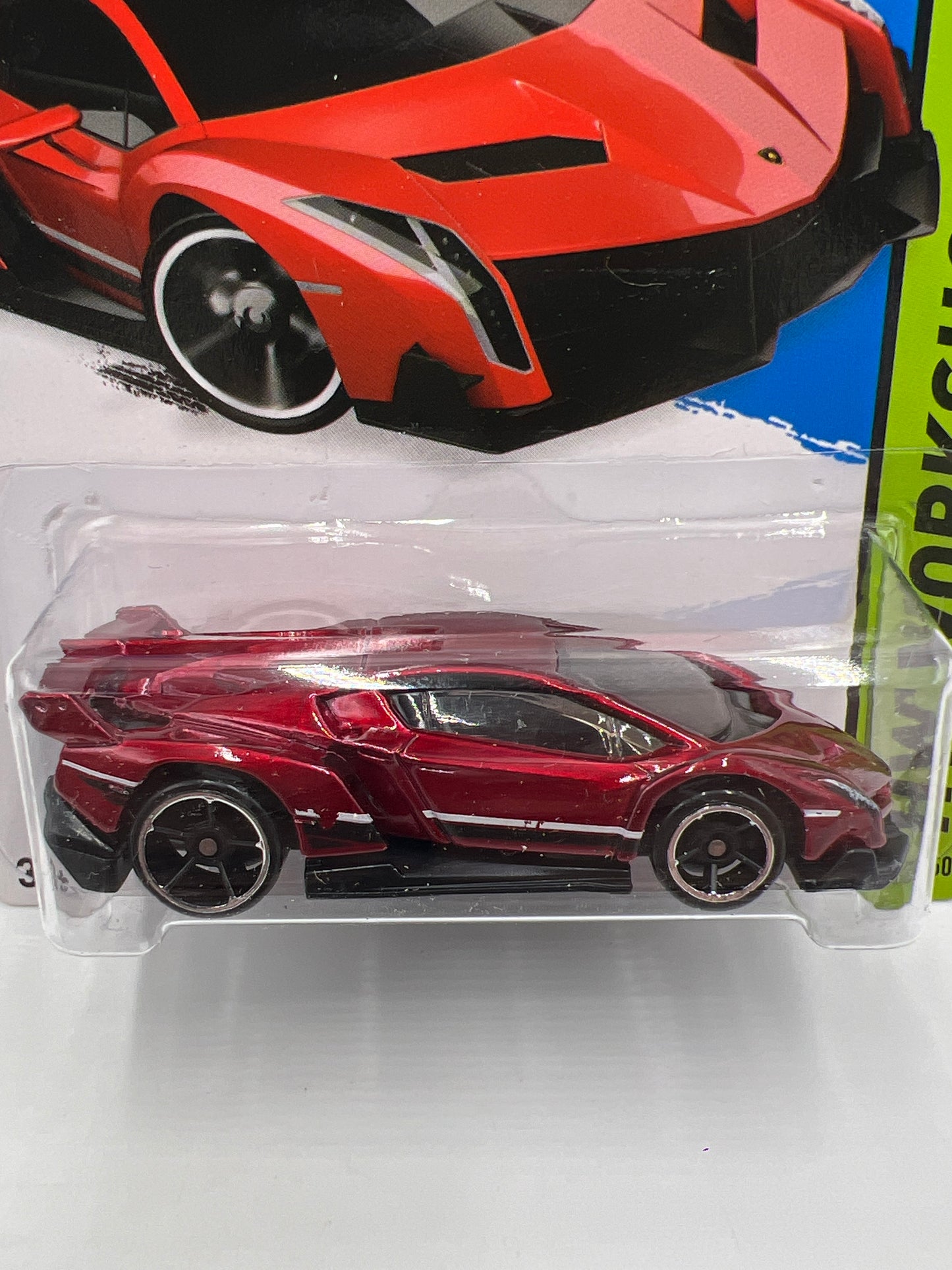 2015 Hot Wheels Workshop #189 Lamborghini Veneno Red International Card