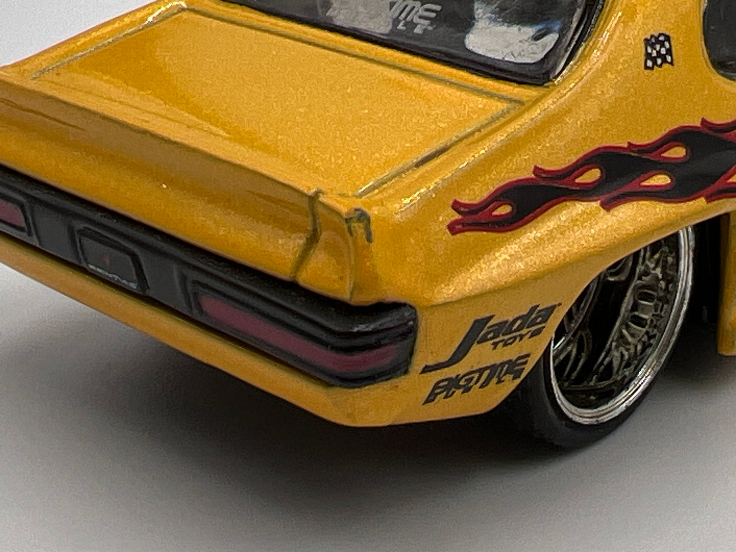 Jada Toys Big Time Muscle 1971 Pontiac GTO Yellow Loose