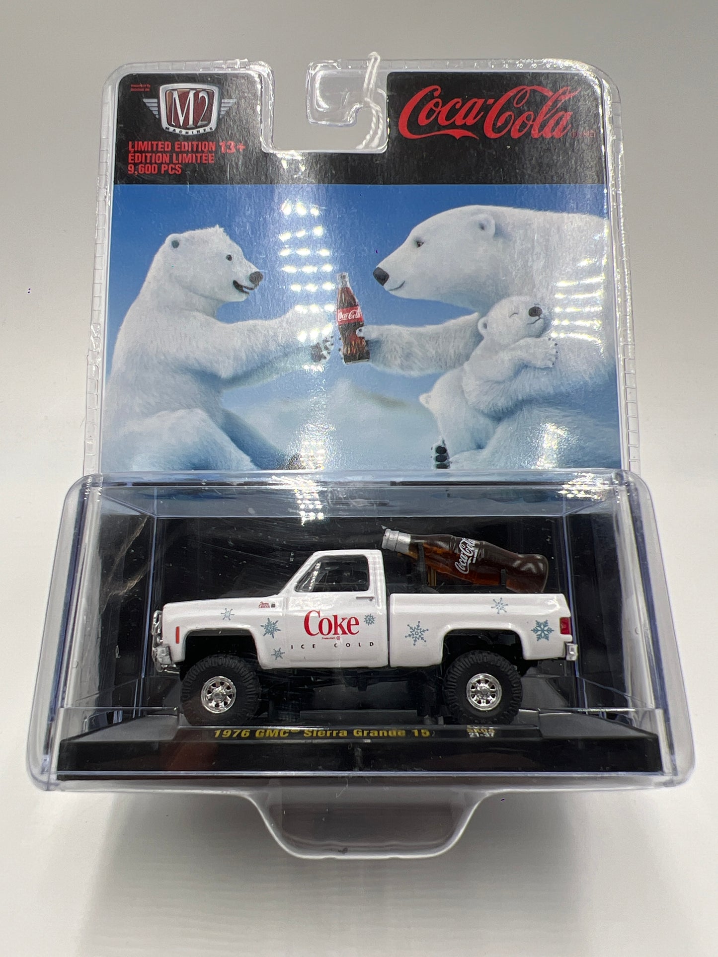M2 Machines Coca Cola 1976 GMC Sierra Grande 15 White SK04 194B