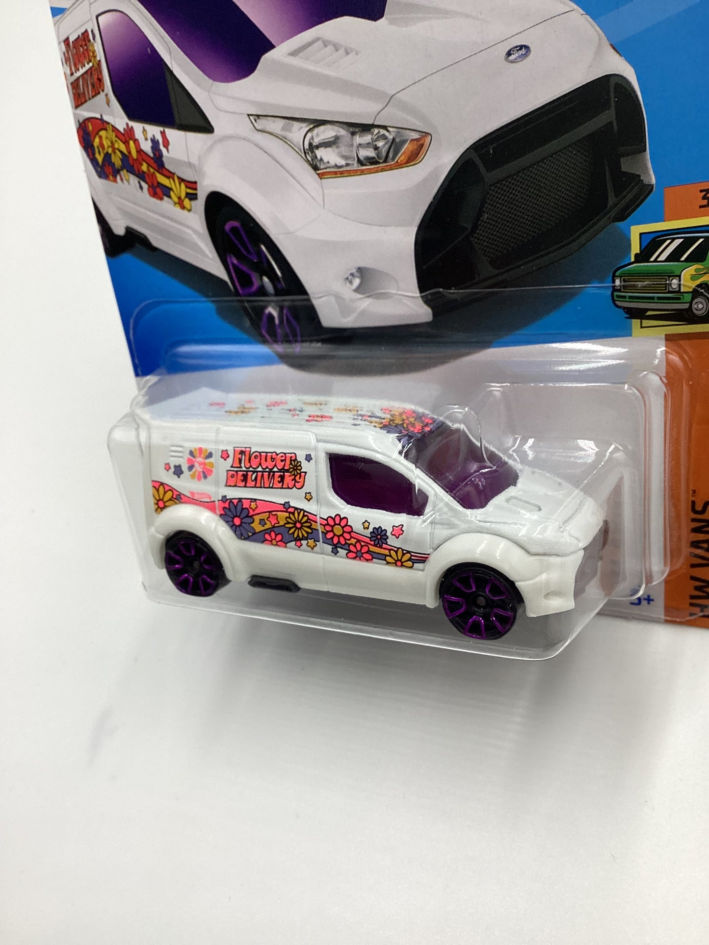 2024 Hot Wheels #216 Treasure Hunt Hot Wheels Ford Transit Connect White 276A