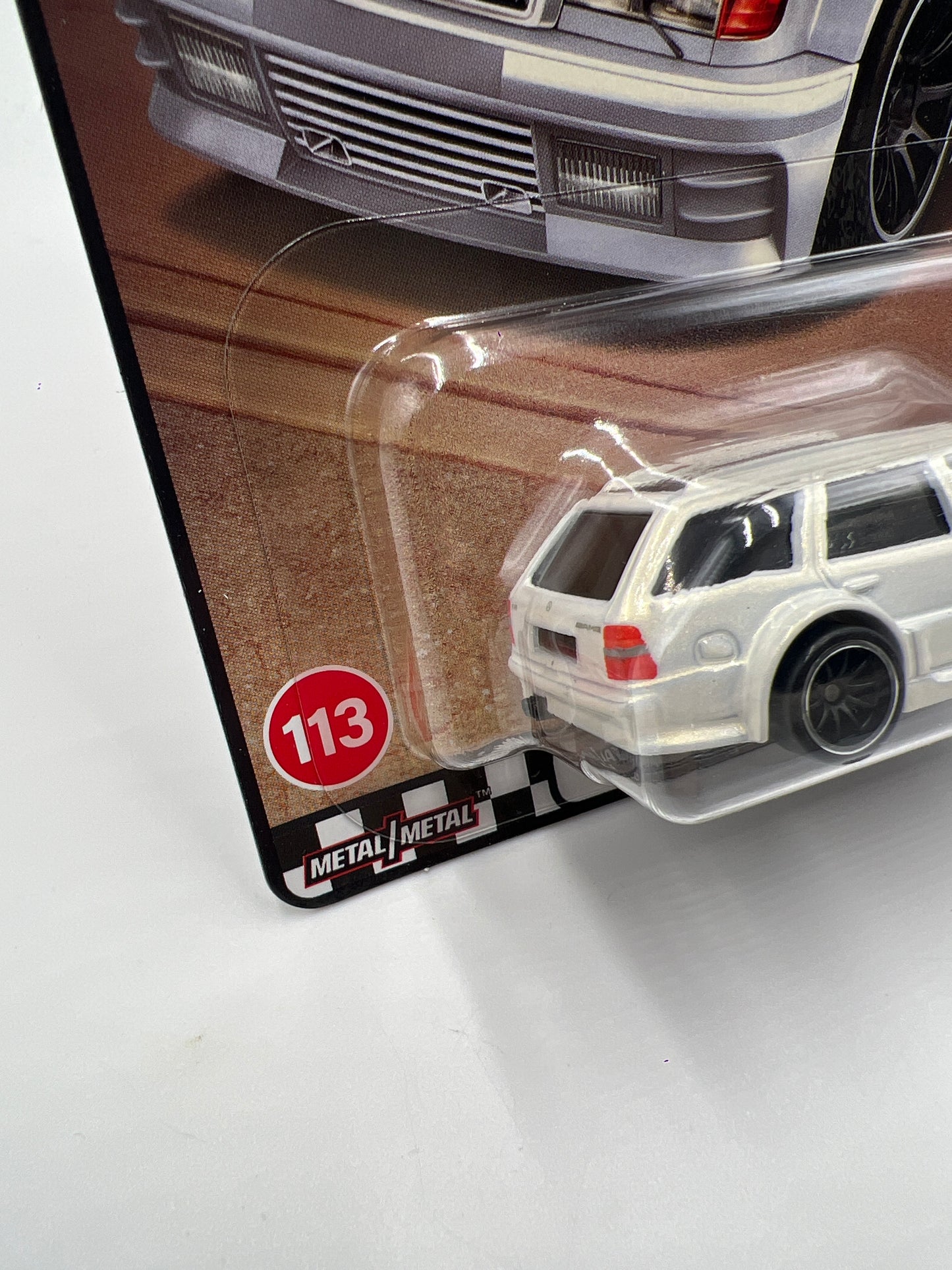 2024 Hot Wheels Premium Boulevard #113 Mercedes-Benz E 36 AMG White 261B