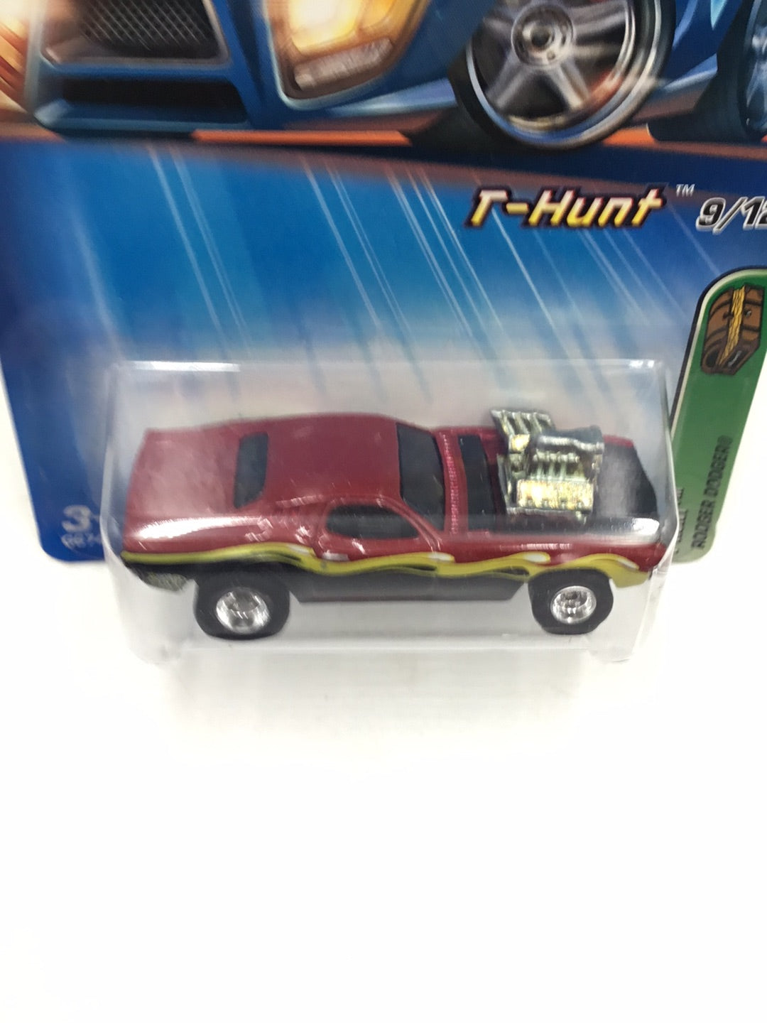 2005 Hot Wheels Super Treasure Hunt #129 Rodger Dodger W/Protector