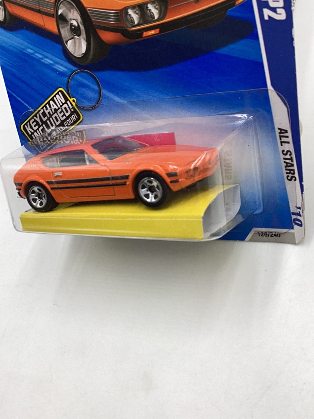 2010 Hot Wheels #126 Volkswagen SP2 w/ Bone shaker keychain Walmart exclusive 235G