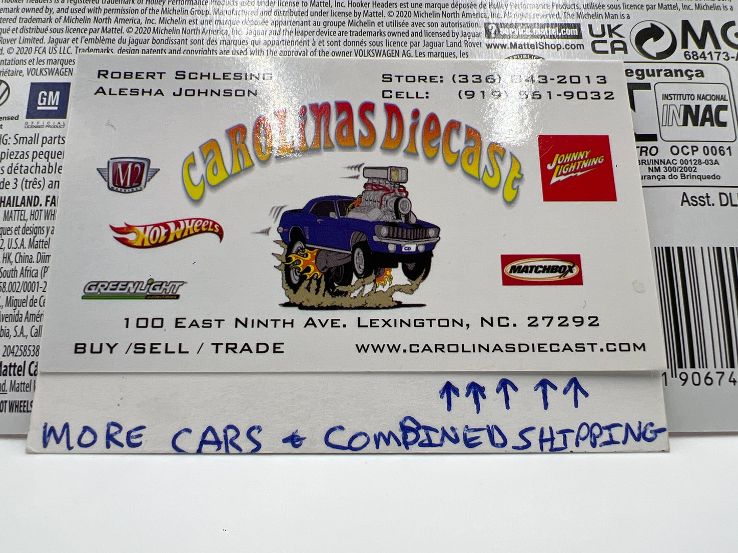 Hot Wheels Car Culture Koni #4 Volkswagen T1 Panel Bus Silver/White 257A