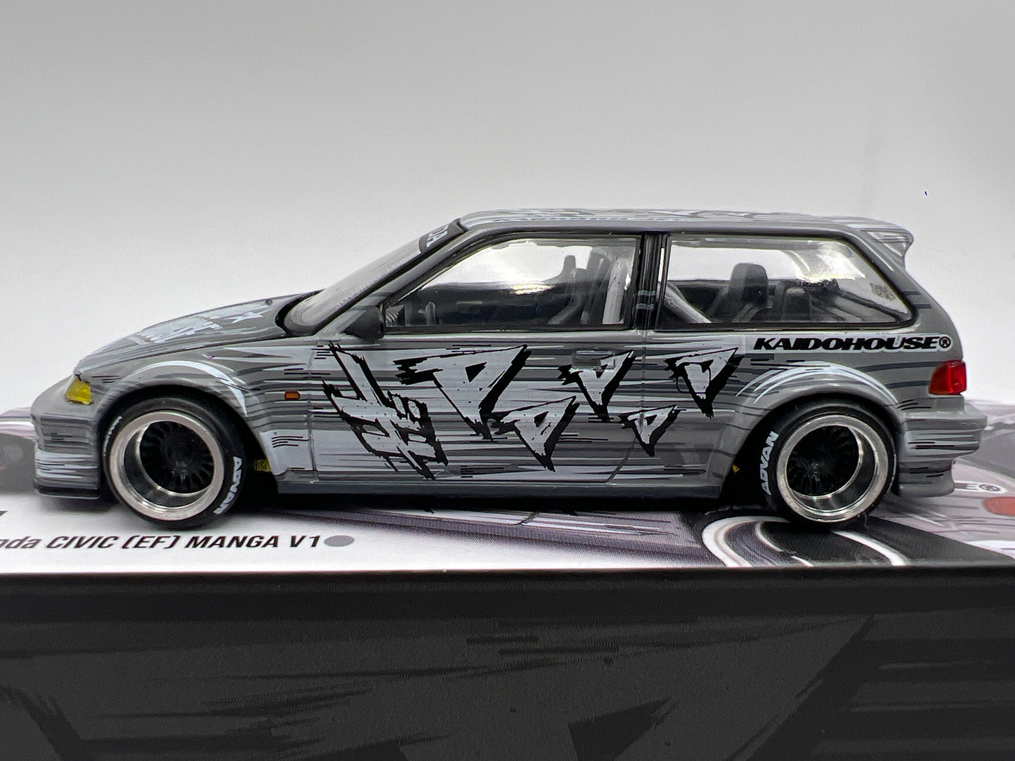 Mini GT Kaido House #260 Honda Civic EF Manga V1 Gray