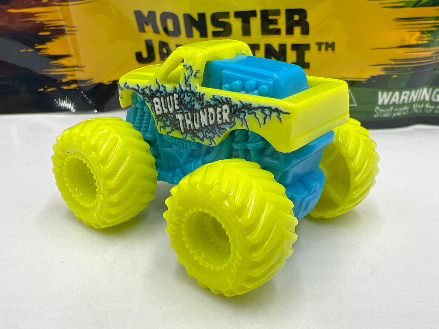 2025 Monster Jam Mini Series 19 CHASE #303 Blue Thunder