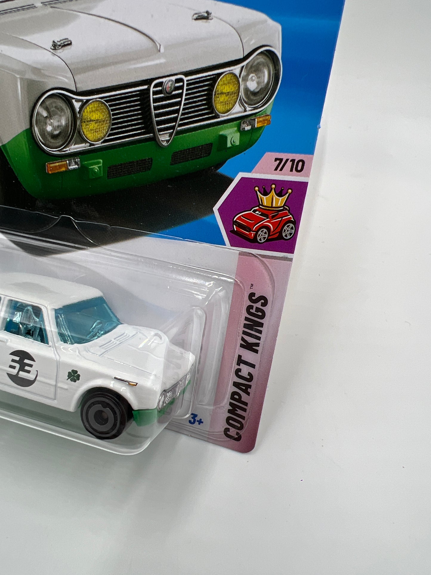 2026 Hot Wheels A Case Compact Kings #195 Alfa Romeo Giulia TI Super White 68F