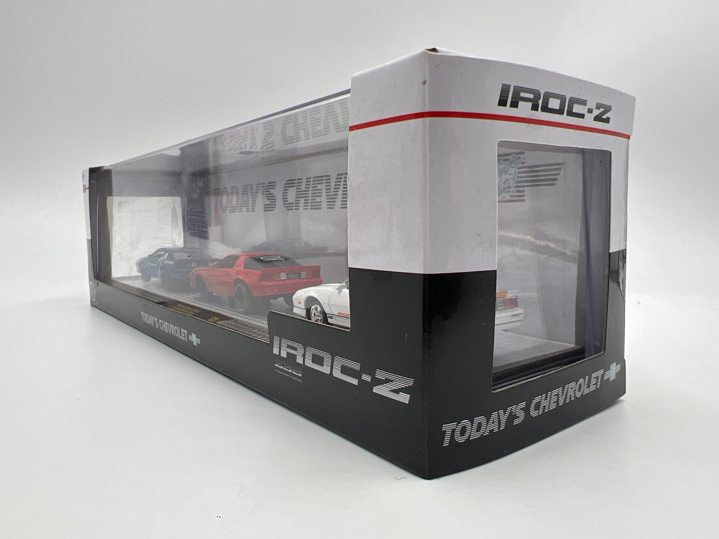M2 Machines Walmart Exclusive Todays Chevrolet 1985 Chevrolet Camaro IROC-Z 3 Pack S39
