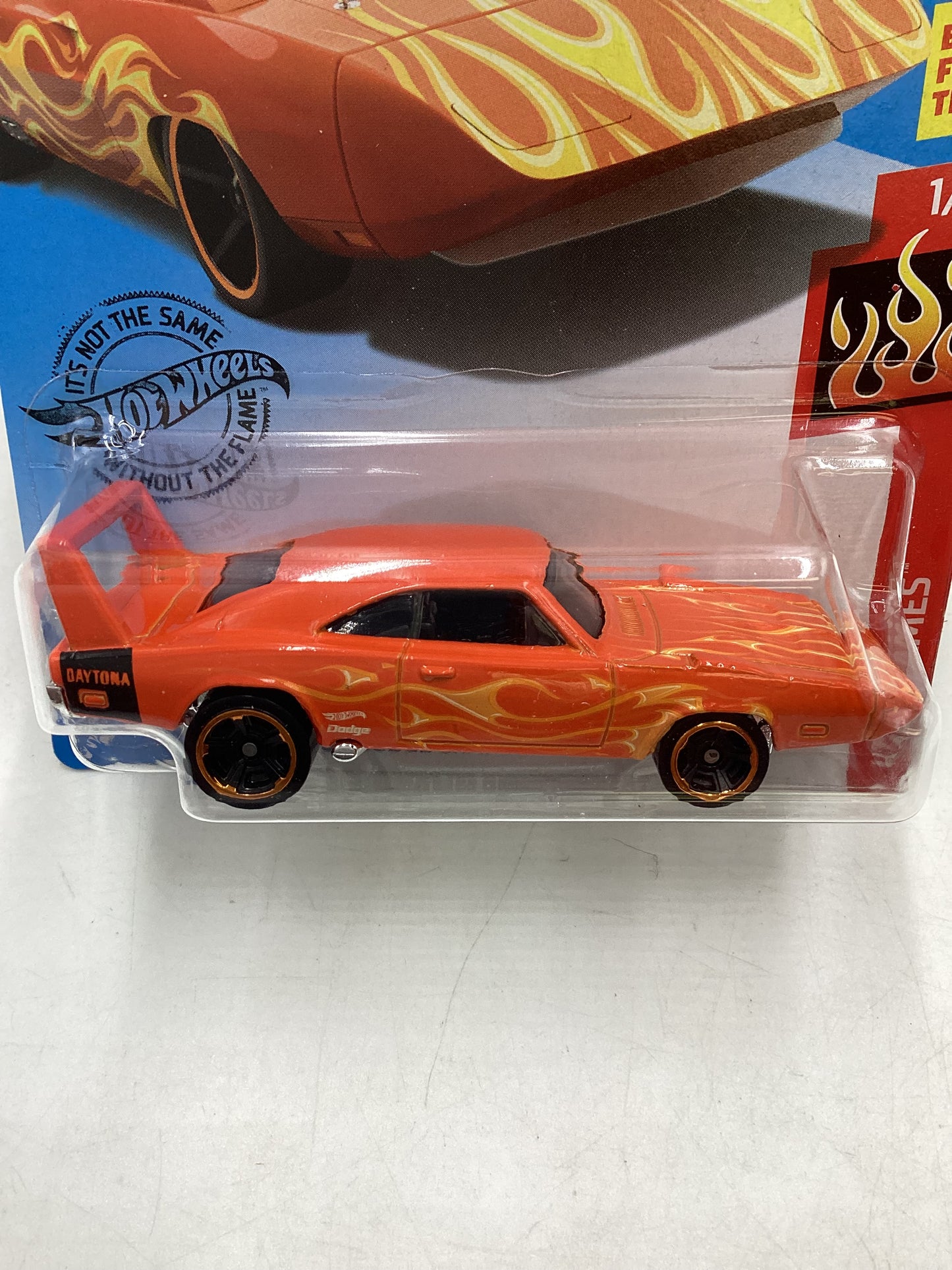 2019 Hot wheels Gamestop Exclusive 69 Dodge Charger Daytona Factory Sealed 236D