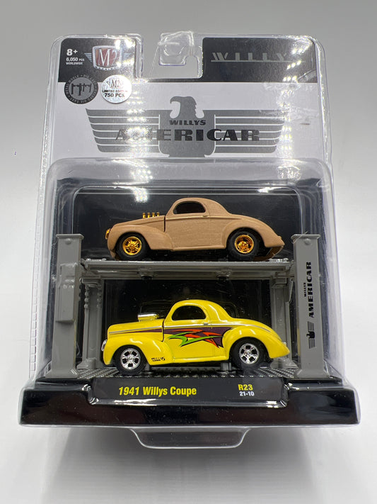 M2 Machines Auto-Lift 2 Pack CHASE Willys Americar 1941 Willys Coupe R23