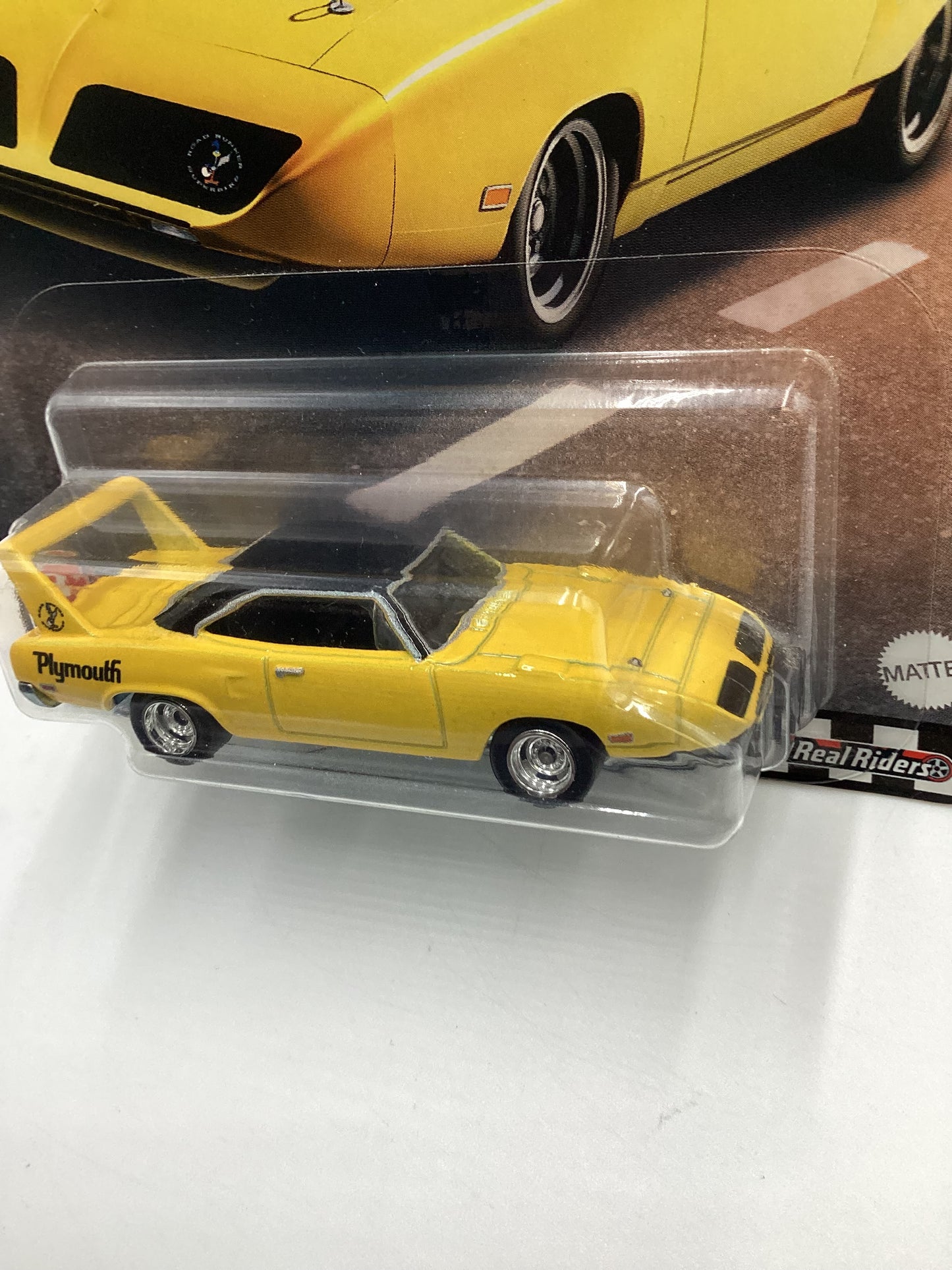 Hot Wheels Boulevard #33 70 Plymouth Superbird Yellow 262C