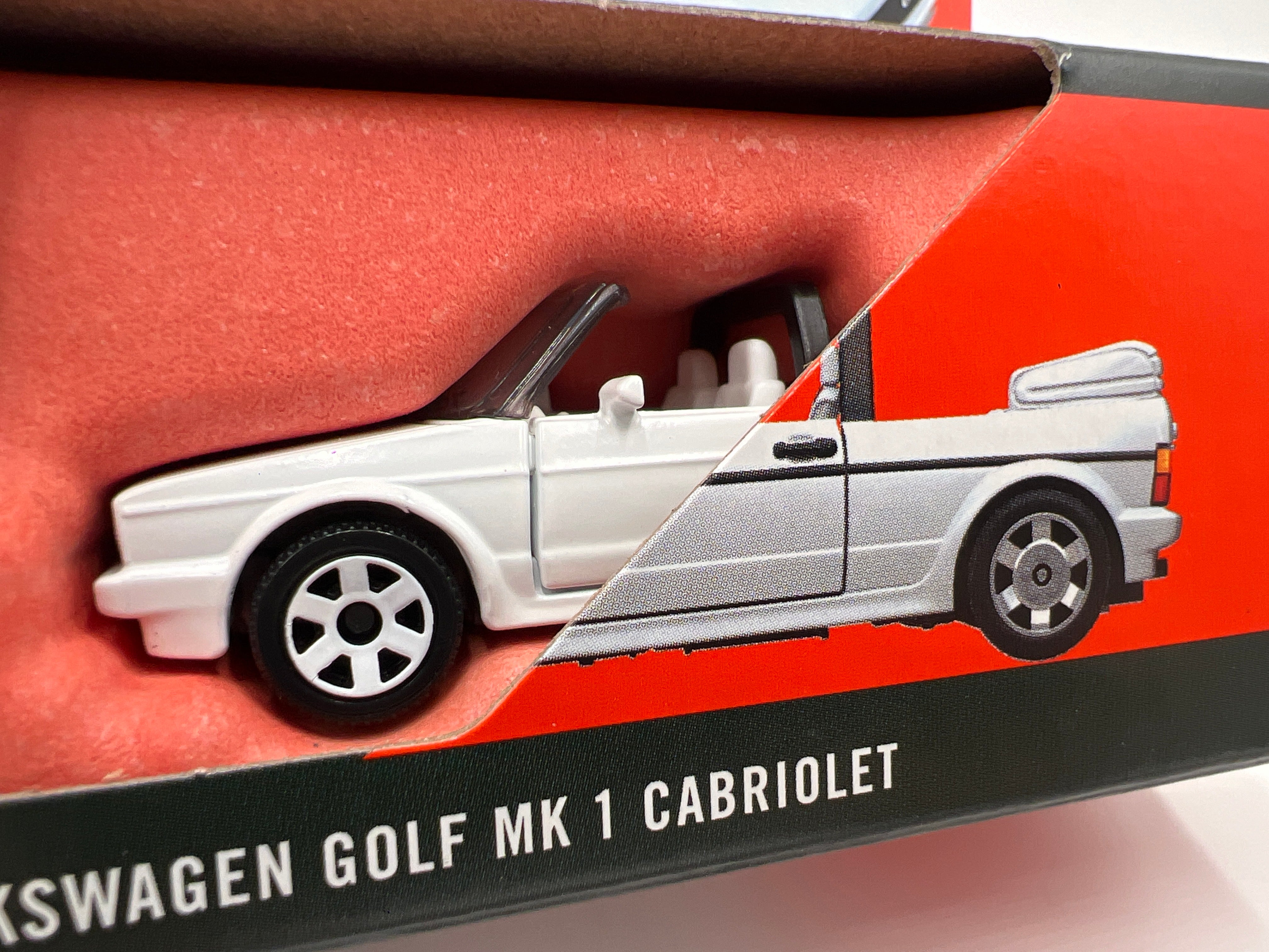 2025 Matchbox Moving Parts #30 1987 Volkswagen Golf MK 1 Cabriolet