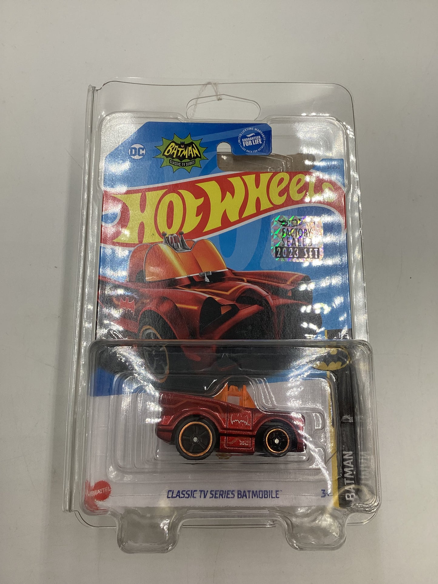 2023 Hot Wheels Super Treasure hunt 1/1250 Classic TV Series Batmobile Factory Sealed with Protector