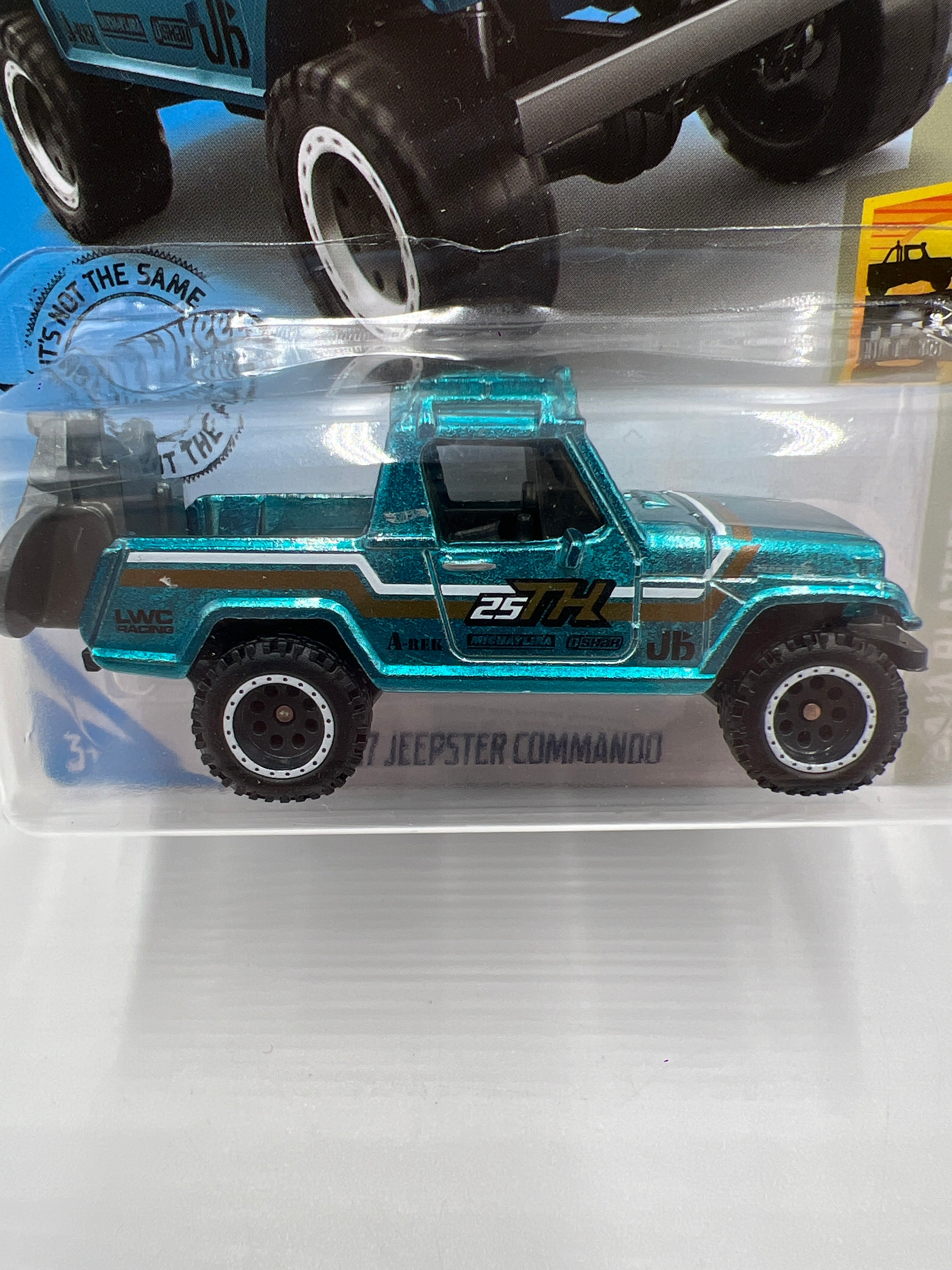 2020 Hot Wheels Super Treasure hunt #71 67 Jeepster Commando Blue