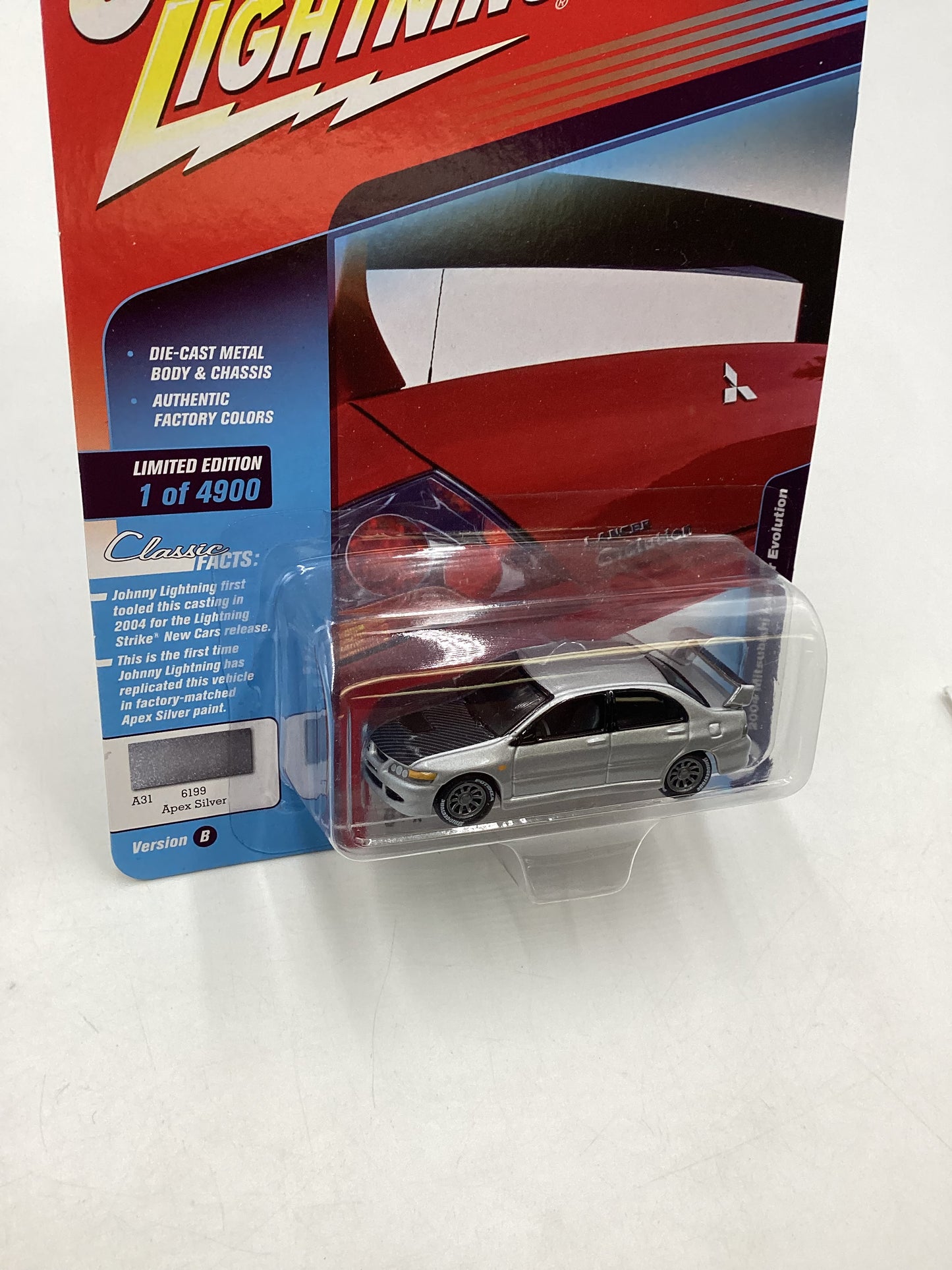Johnny Lightning Classic Gold Collection #3 2004 Mitsubishi Lancer Evolution Silver 191D