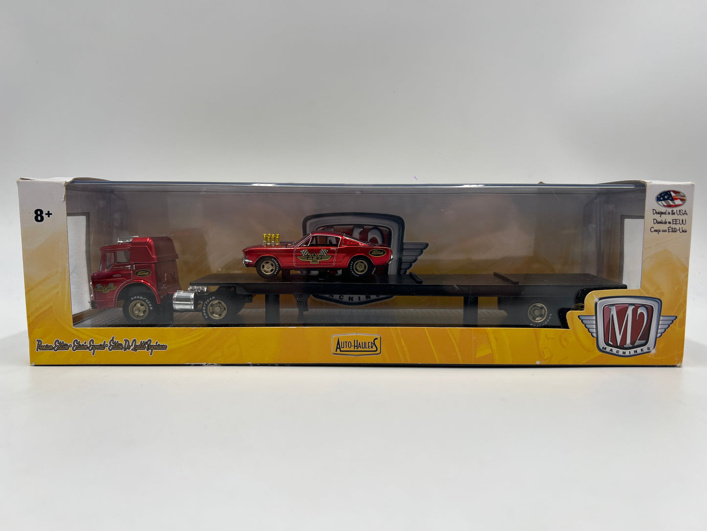 M2 Machines Premium Edition Auto Haulers 1966 Ford C-600 & 1966 Ford Mustang Fastback 2+2 R21