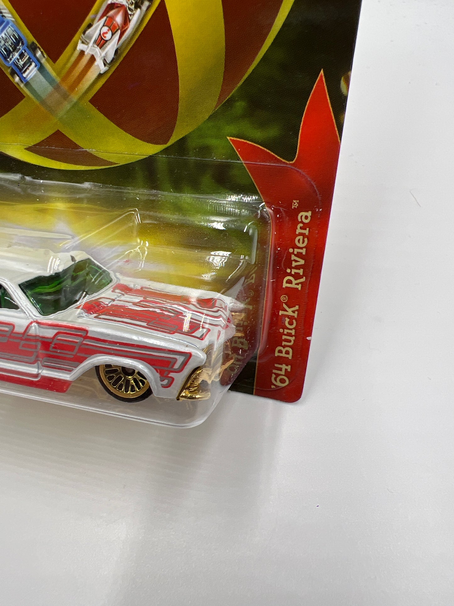Hot Wheels Holiday Hot Rods 64 Buick Riviera White/Red 160O