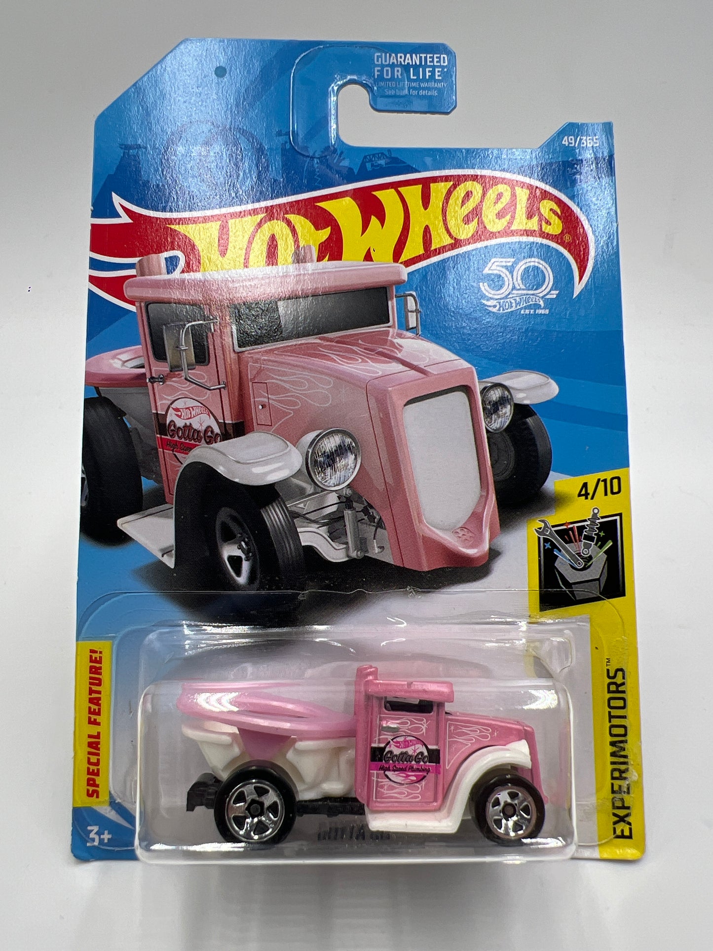 2018 Hot Wheels Experimotors #49 Gotta Go Pink W/Protector