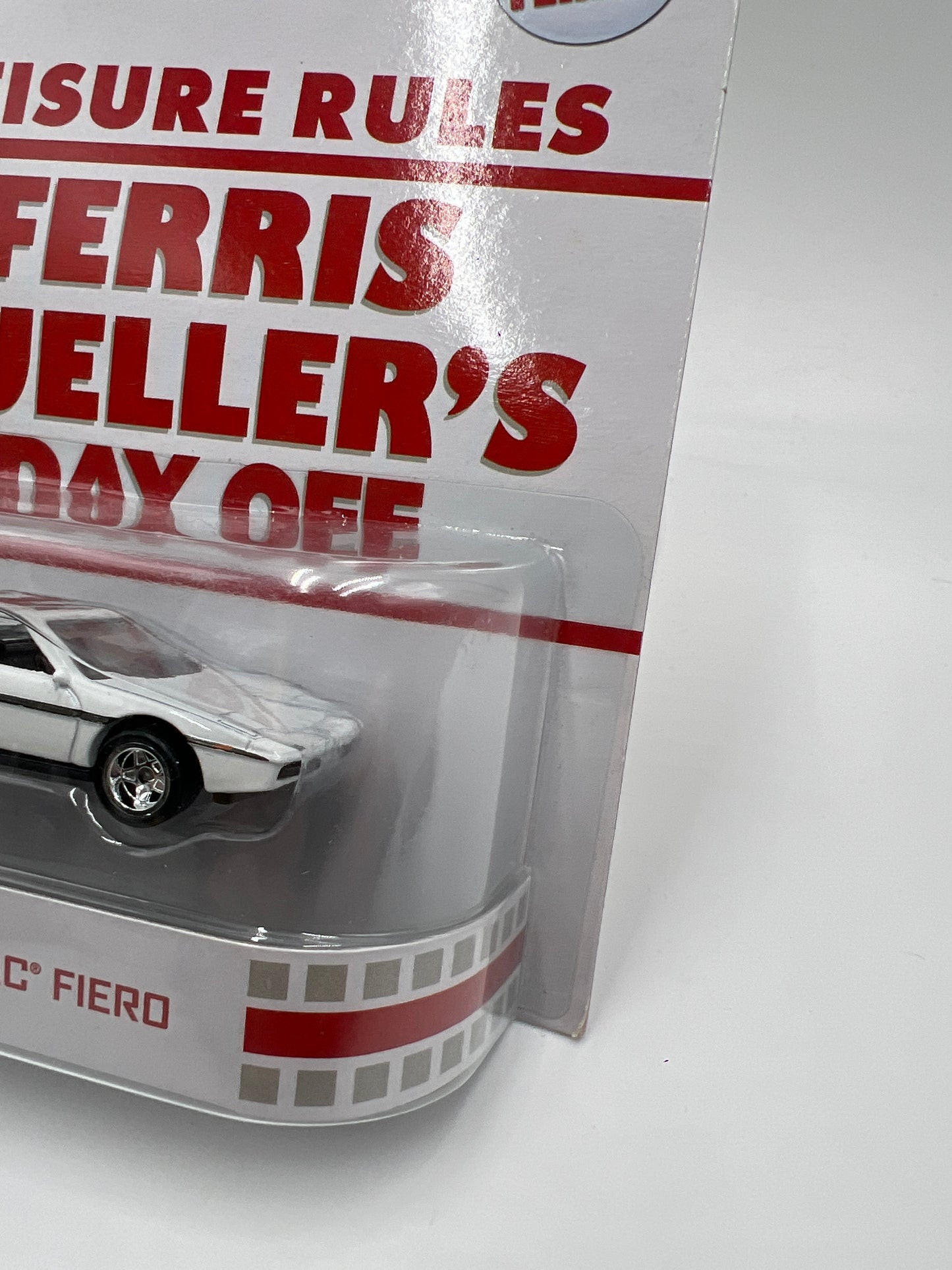 Hot Wheels Retro Entertainment Ferris Buellers Day Off 84 Pontiac Fiero White