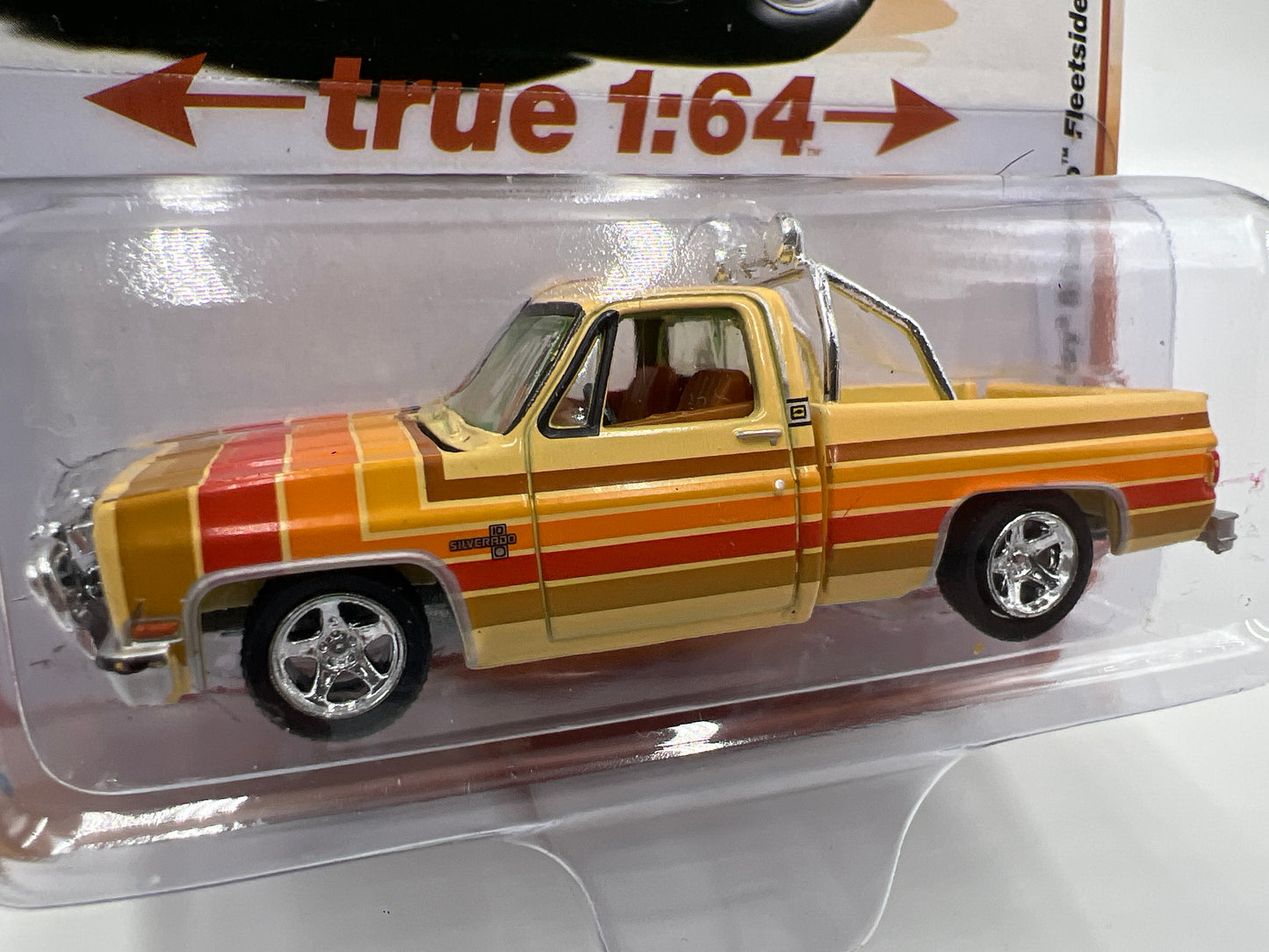 2025 Auto World Muscle Trucks Hobby Exclusive Special Edition 1981 Chevy Silverado Fleetside