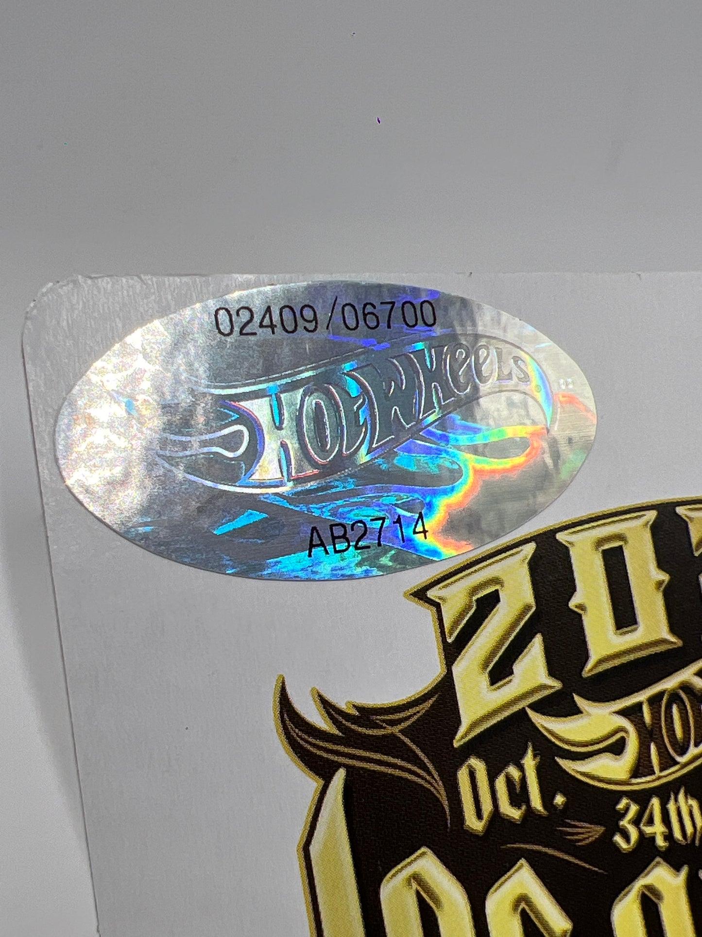 2020 Hot Wheels 34th Annual Collectors Convention LA #2409/6700 93 Nissan D21 Hard Body Custom White W/Protector