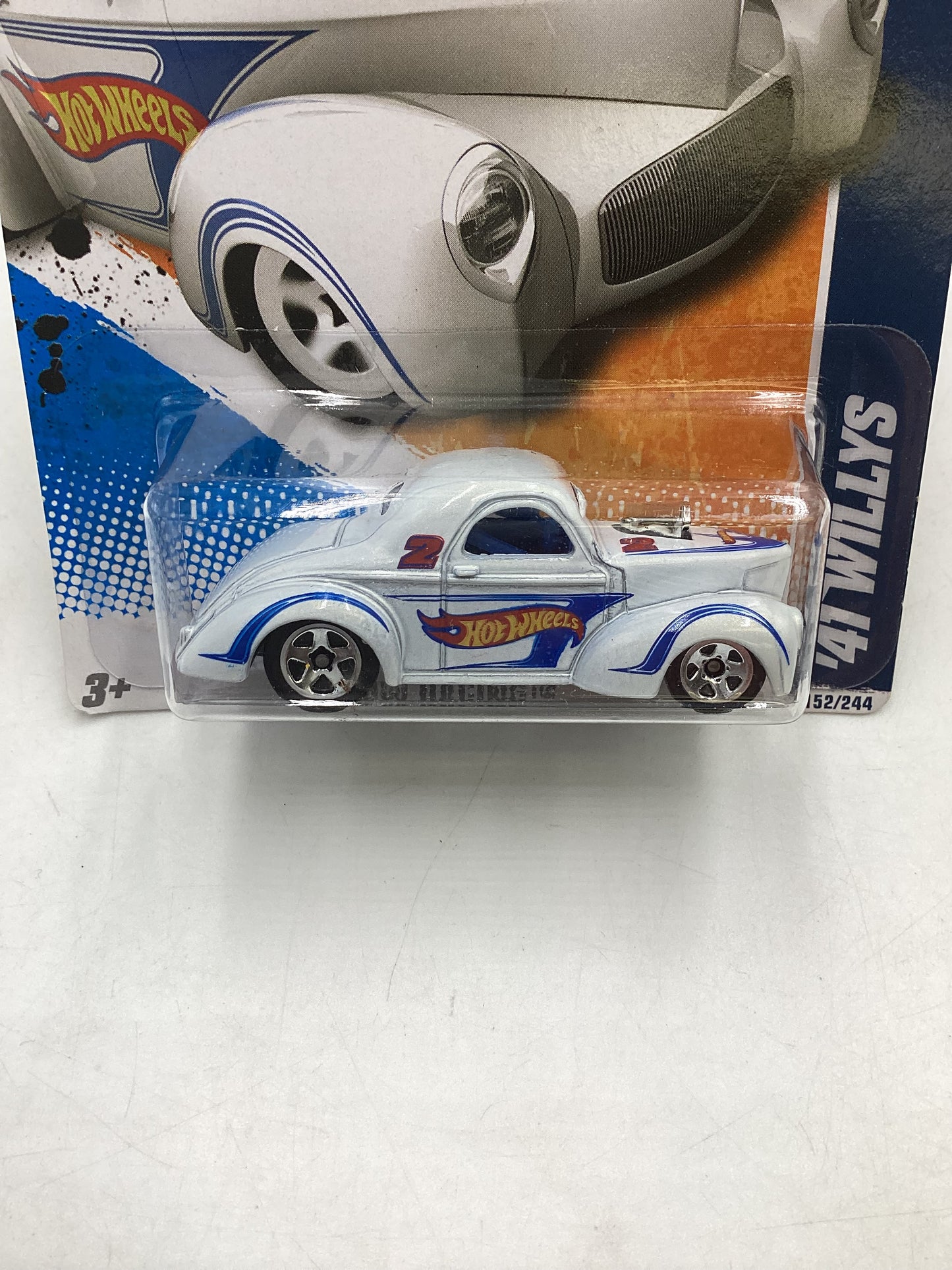 2011 Hot Wheels #152 41 Willys White 25A