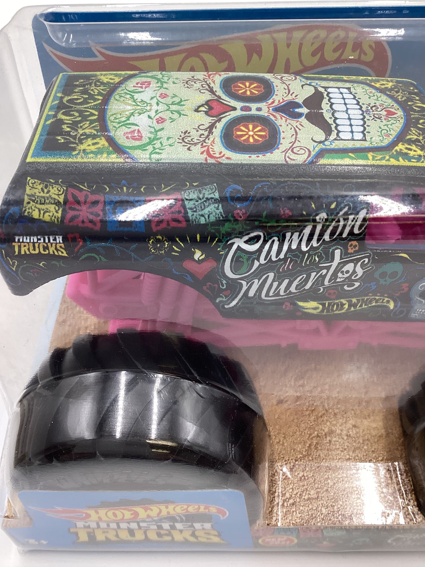 2021 Hot Wheels Monster Trucks Giant Wheels Camino De Los Muertos
