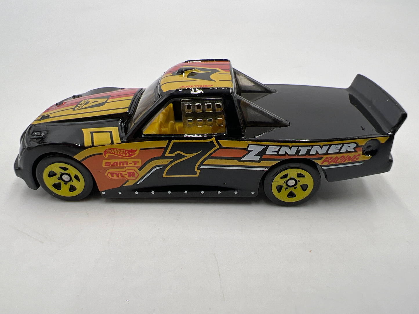 2022 Hot Wheels Mystery Models Series 1 #7 Circle Trucker Black