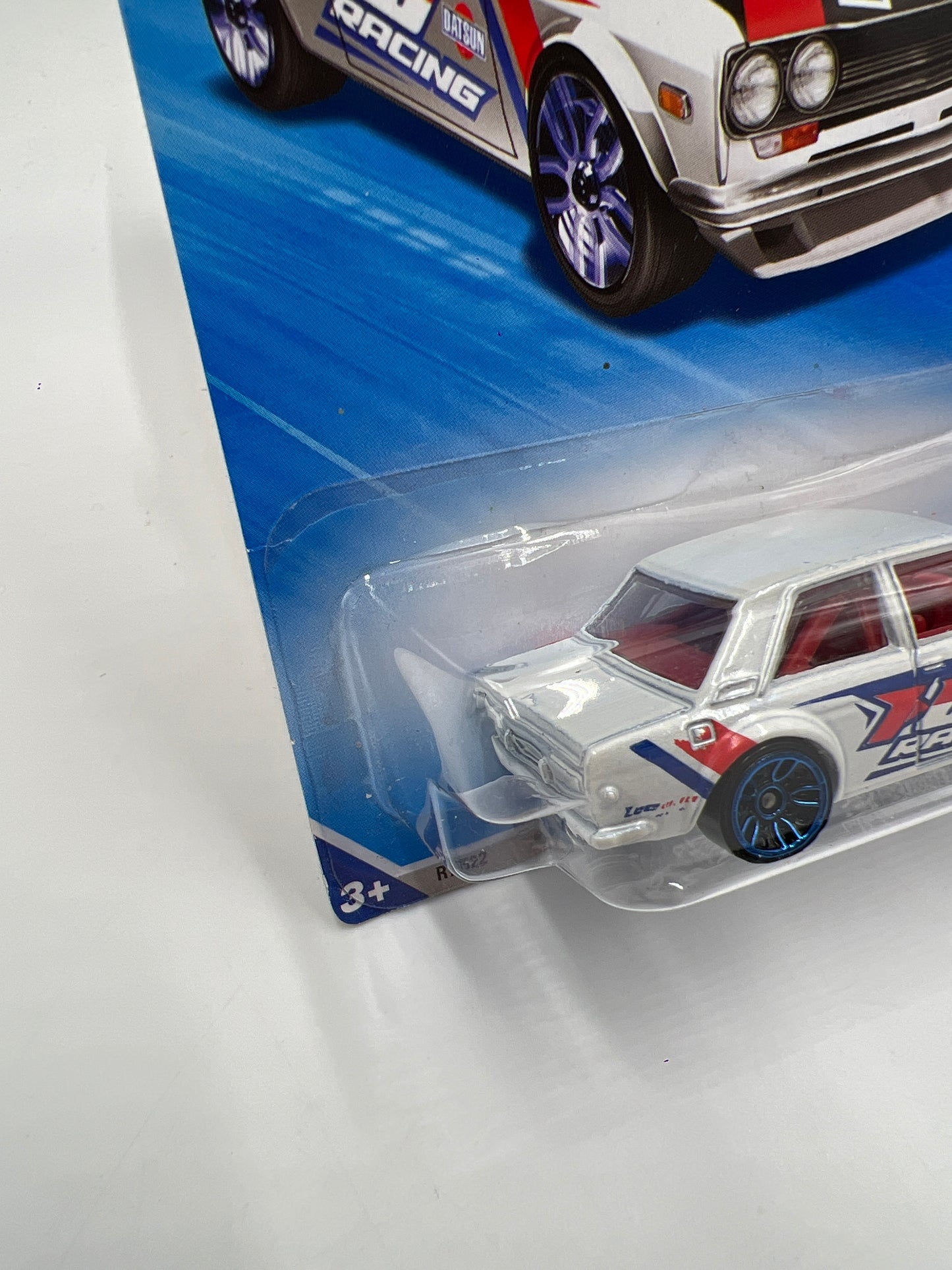 2010 Hot Wheels Nightburnerz #97 Datsun Bluebird 510 White 84A