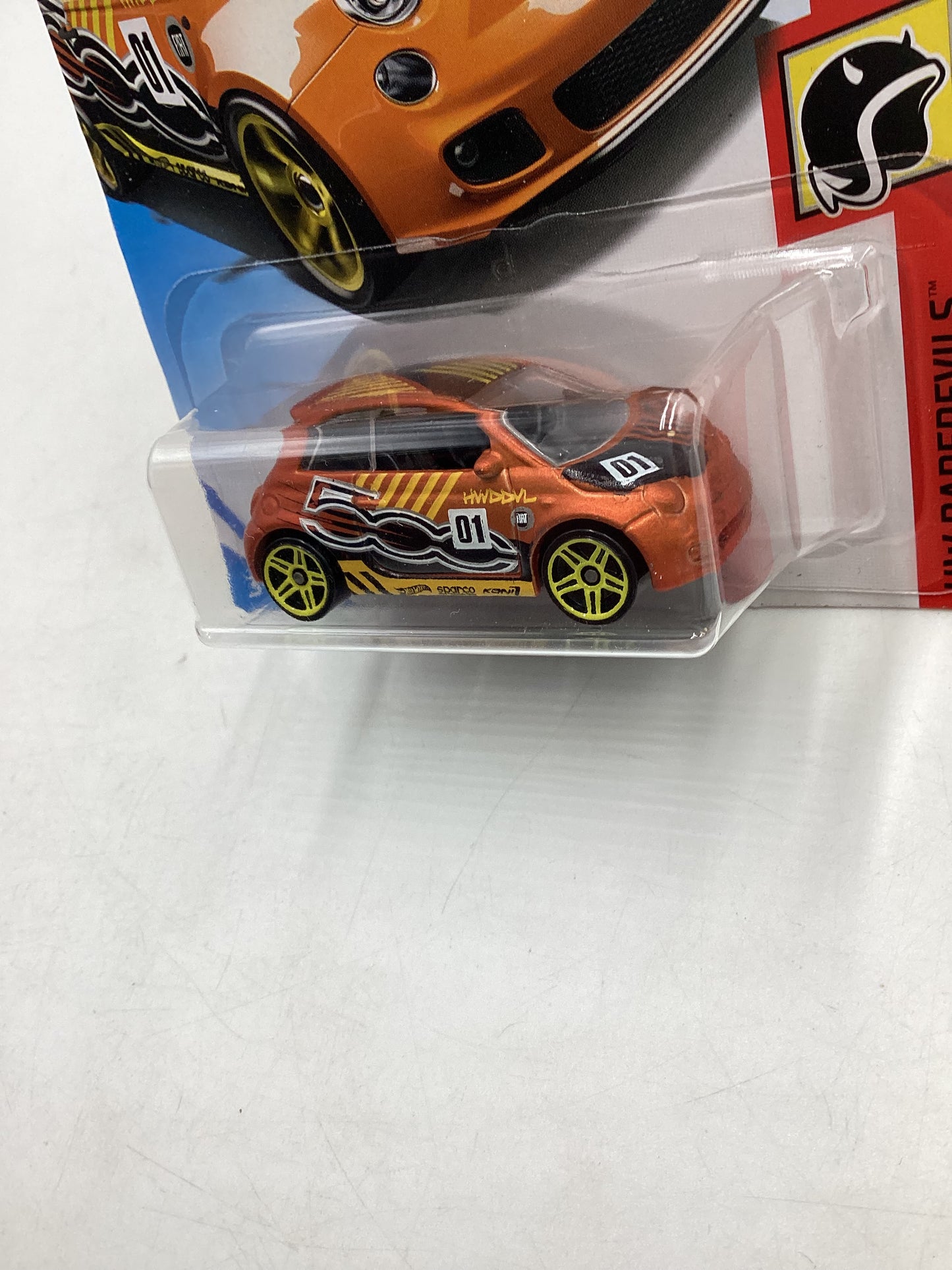 2018 Hot Wheels Fiat 500 Orange chase 240A