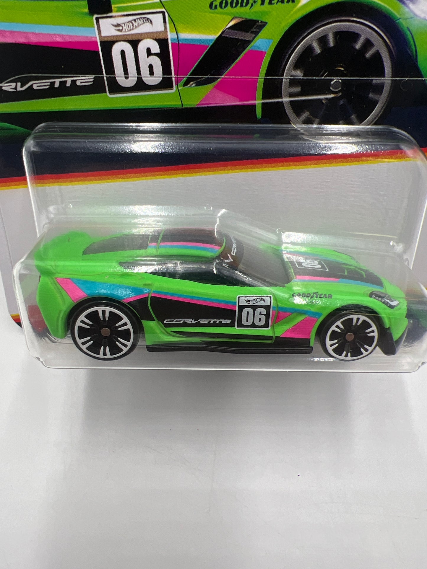 2024 Hot Wheels Neon Speeders 7/8 Corvette C7 Z06 160O