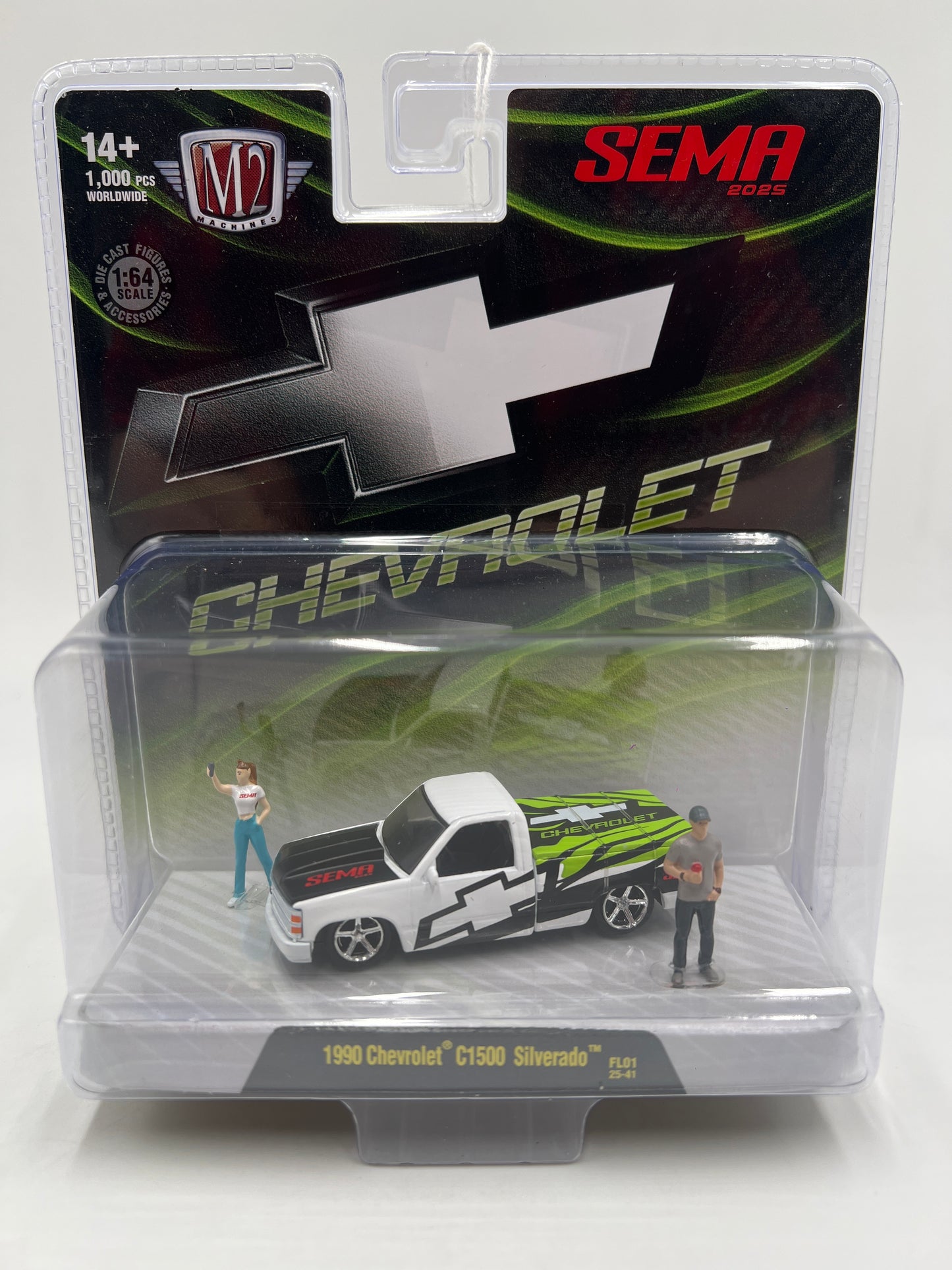 M2 Machines Diorama SEMA 2025 1/1000 1990 Chevrolet C1500 Silverado FL01