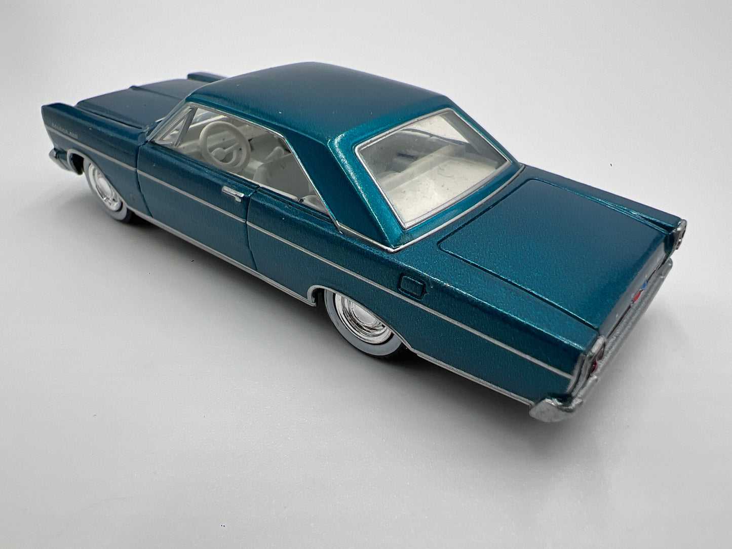 Greenlight Route 66 U.S.A Collector Pack 1965 Ford Galaxie Blue Loose