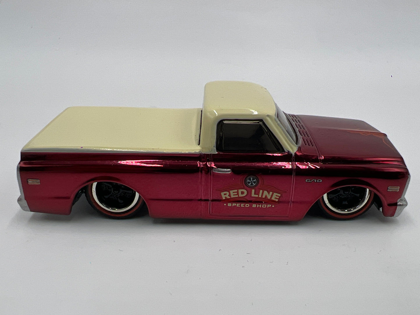 2021 Hot Wheels RLC sELECTIONs 1969 Chevrolet C-10 Red