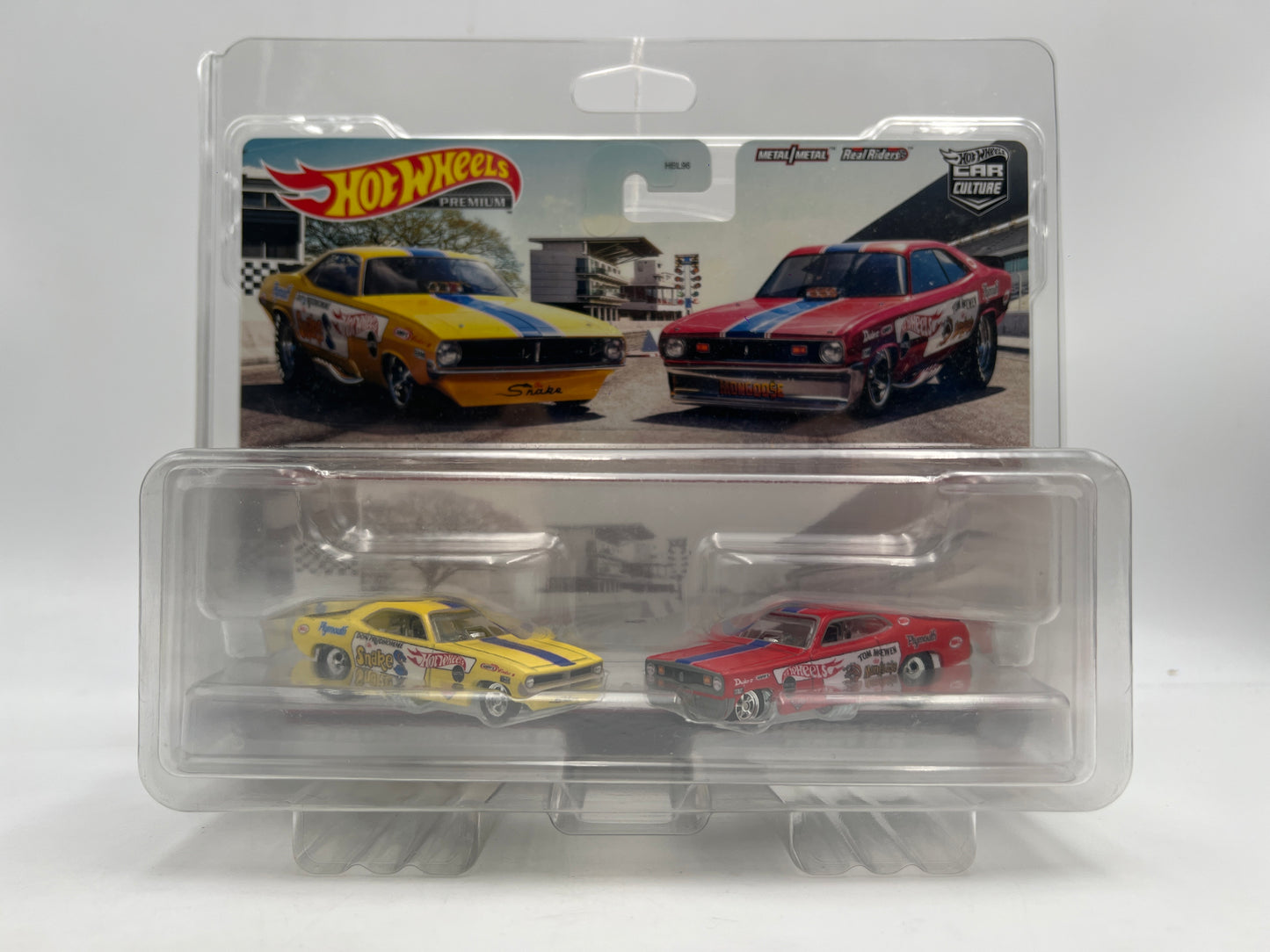 Hot Wheels Target 2 Pack Snake & Mongoose 72 Plymouth Cuda FC & Duster Funny Car W/Protector