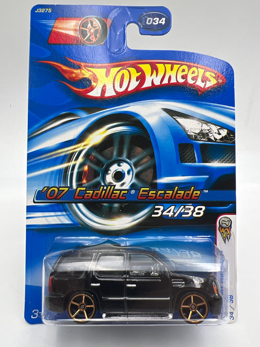 2006 Hot Wheels Faster Than Ever #34 07 Cadillac Escalade Black FTE Gold W/Protector