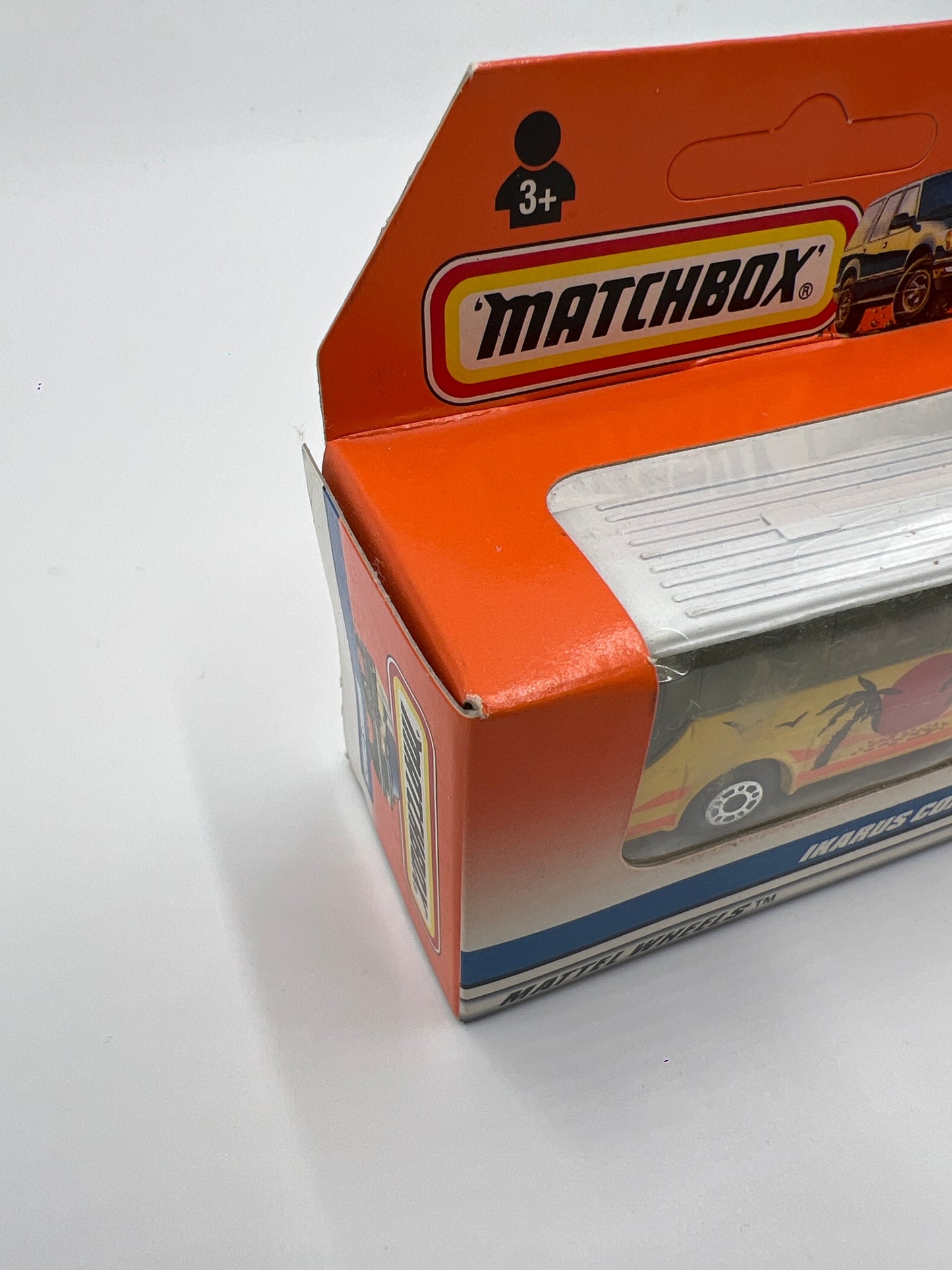 Matchbox Unpunched #2 Ikarus Coach Yellow/White