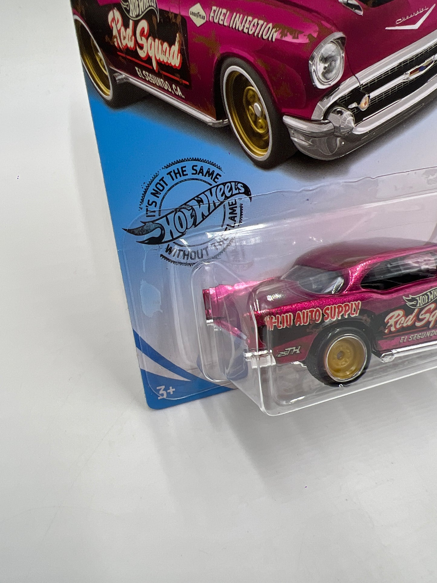 2021 Hot Wheels Super Treasure Hunt Factory Sealed #180 57 Chevy Pink W/Protector Cracked Blister